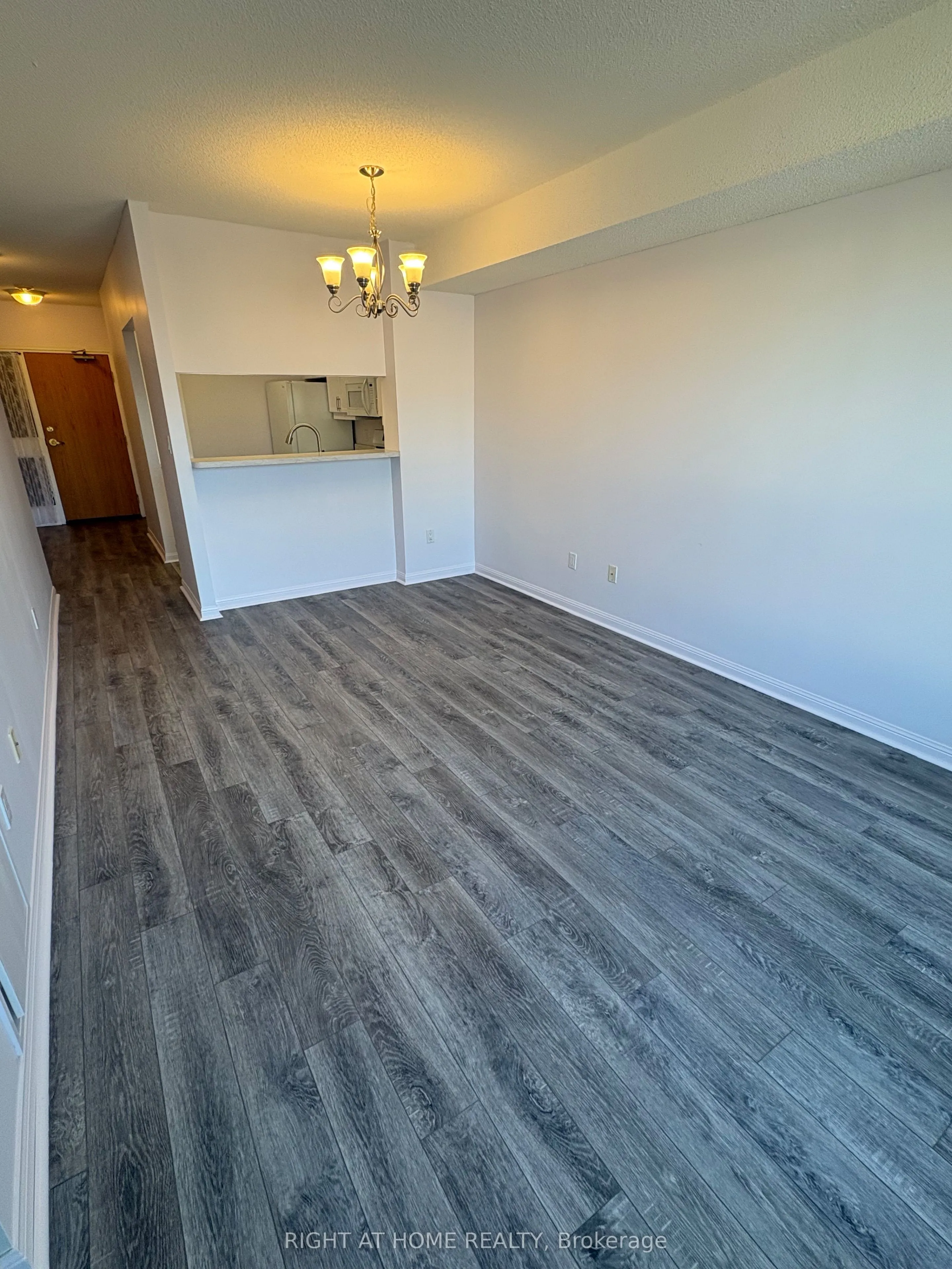90 Dean Avenue #203