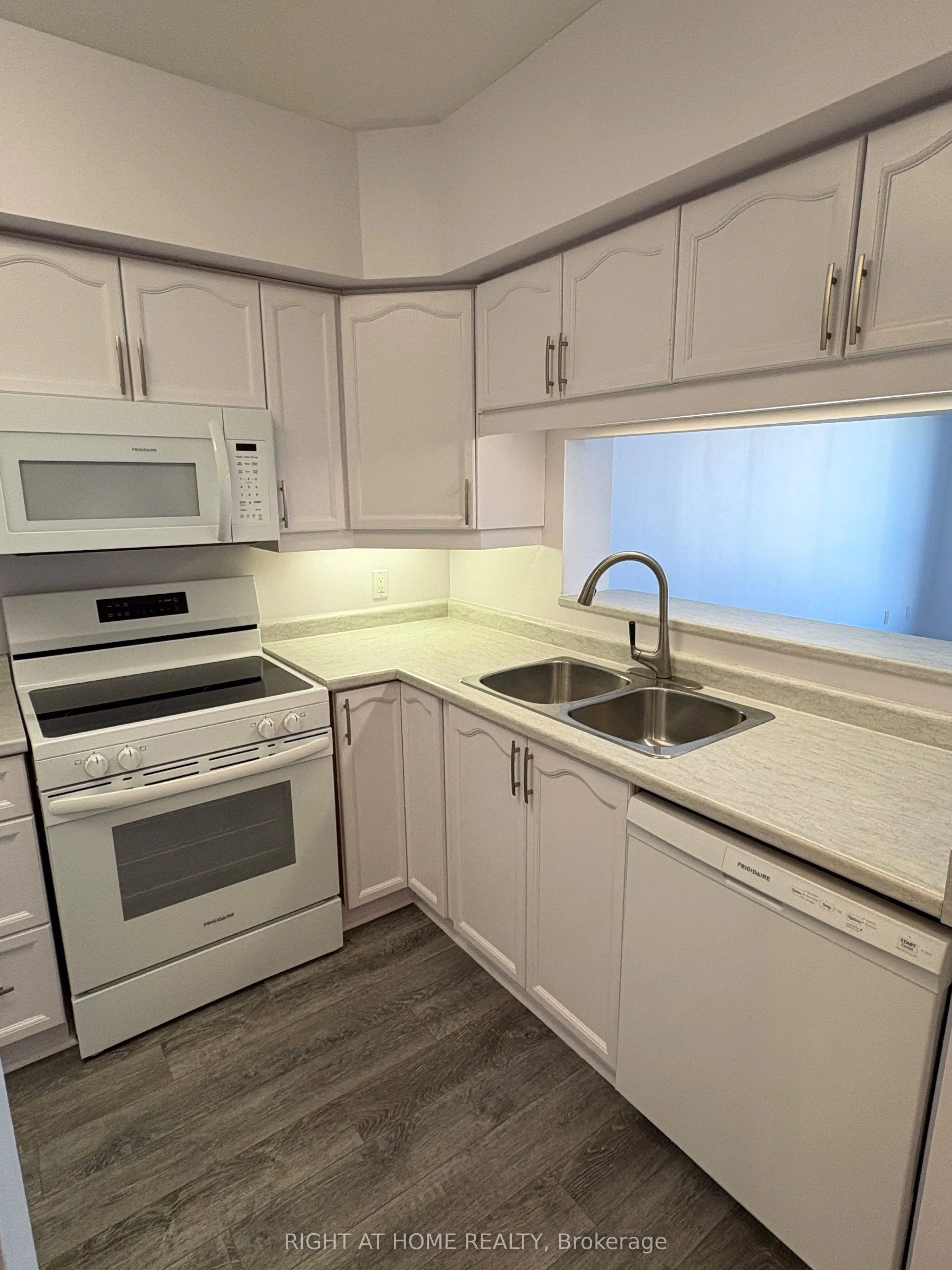 90 Dean Avenue #203