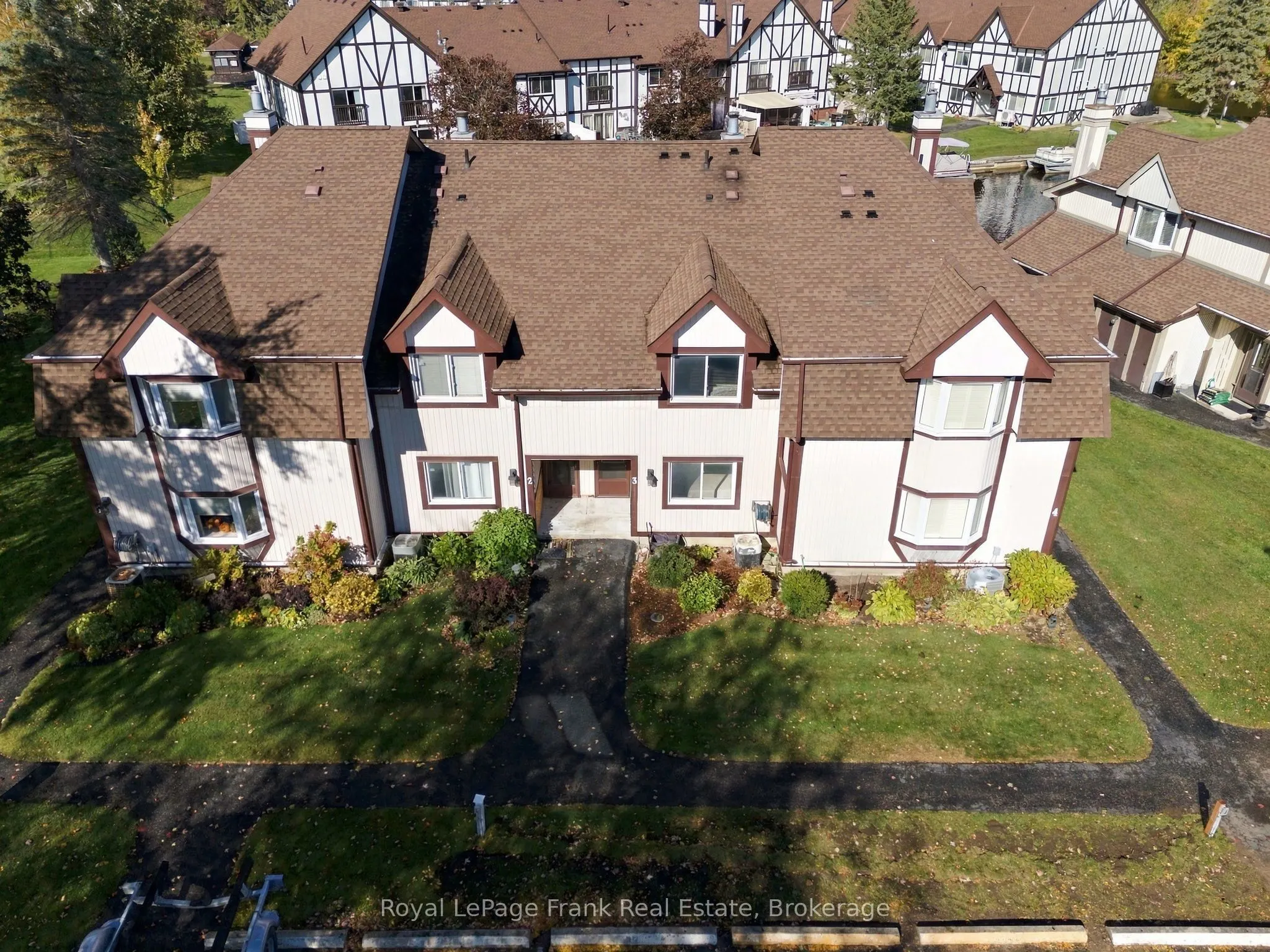 21 Laguna Parkway #3
