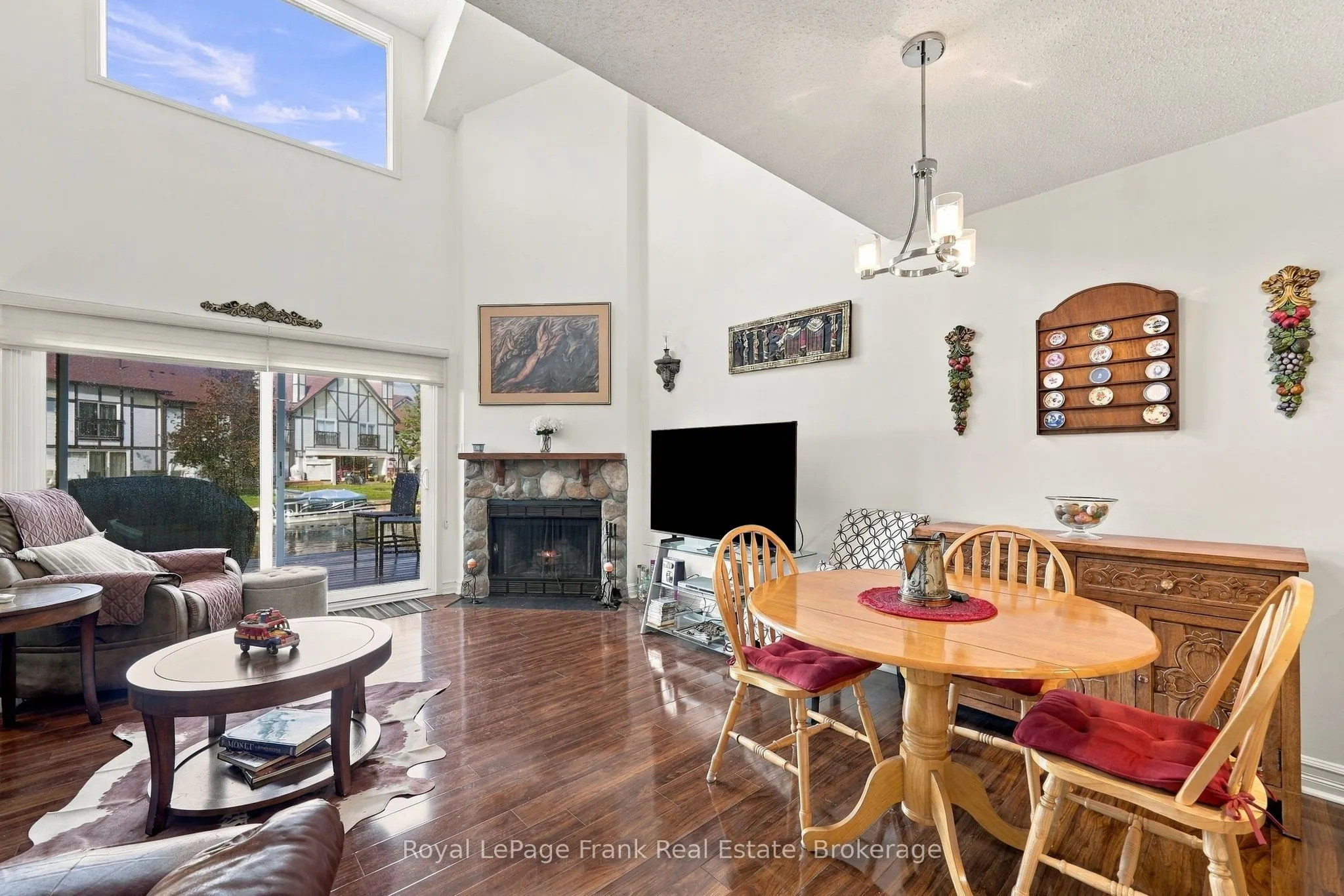 21 Laguna Parkway #3