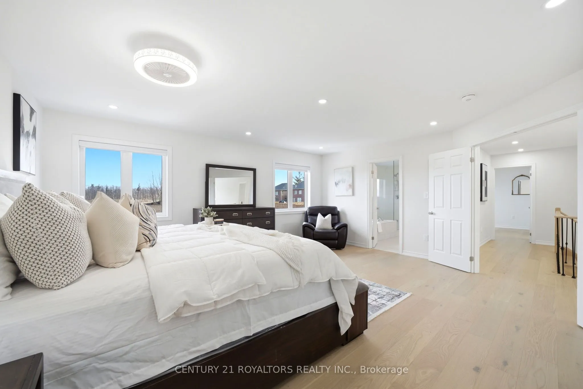 107 Rugman Crescent