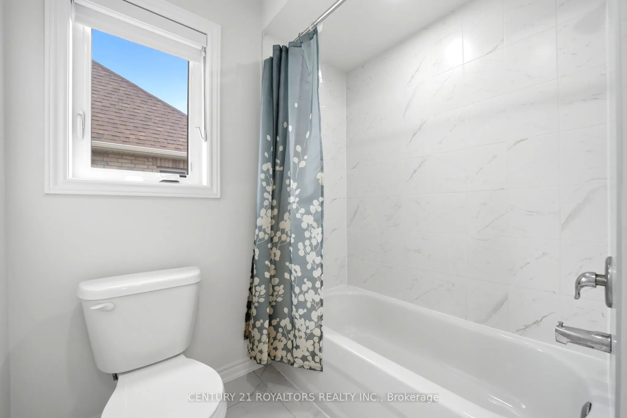 107 Rugman Crescent