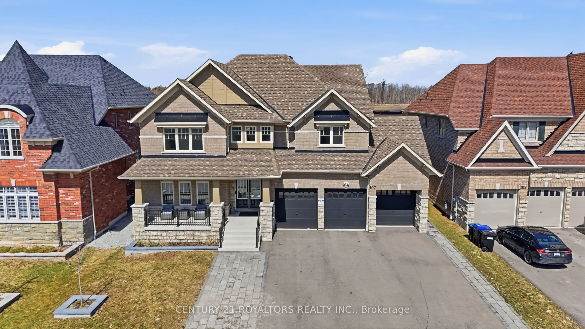 107 Rugman Crescent