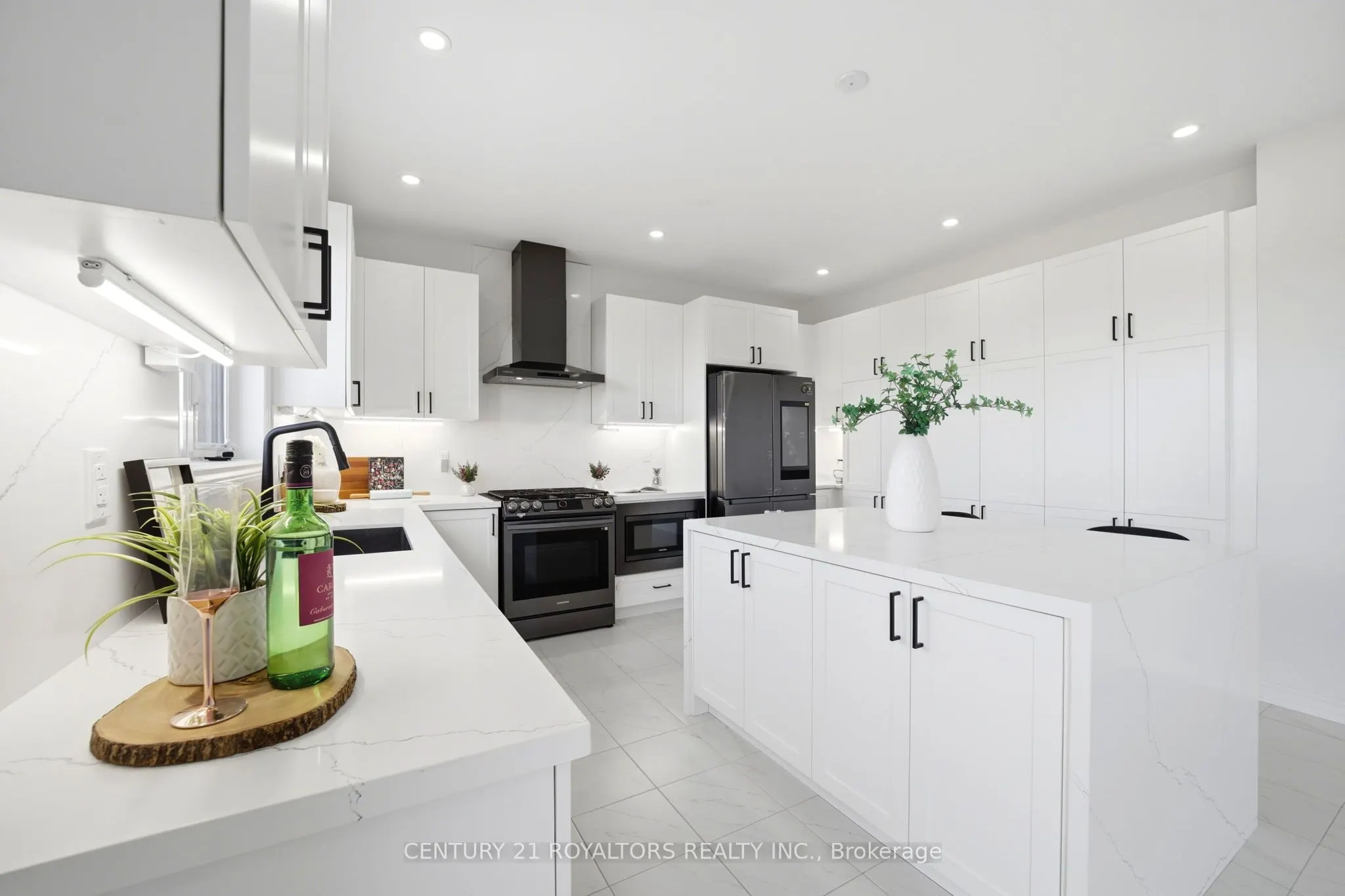 107 Rugman Crescent