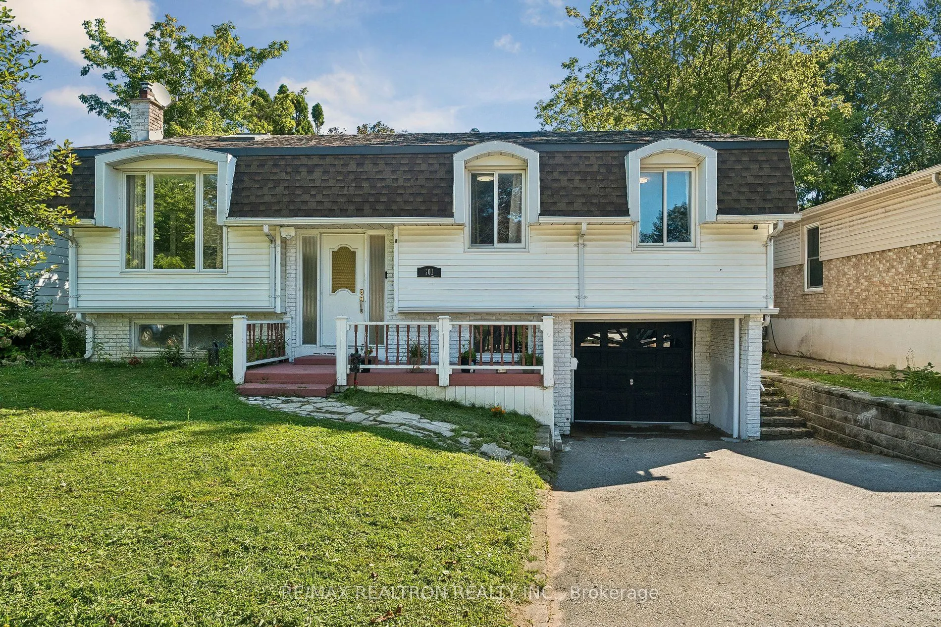 101 Marshall Street #Upper