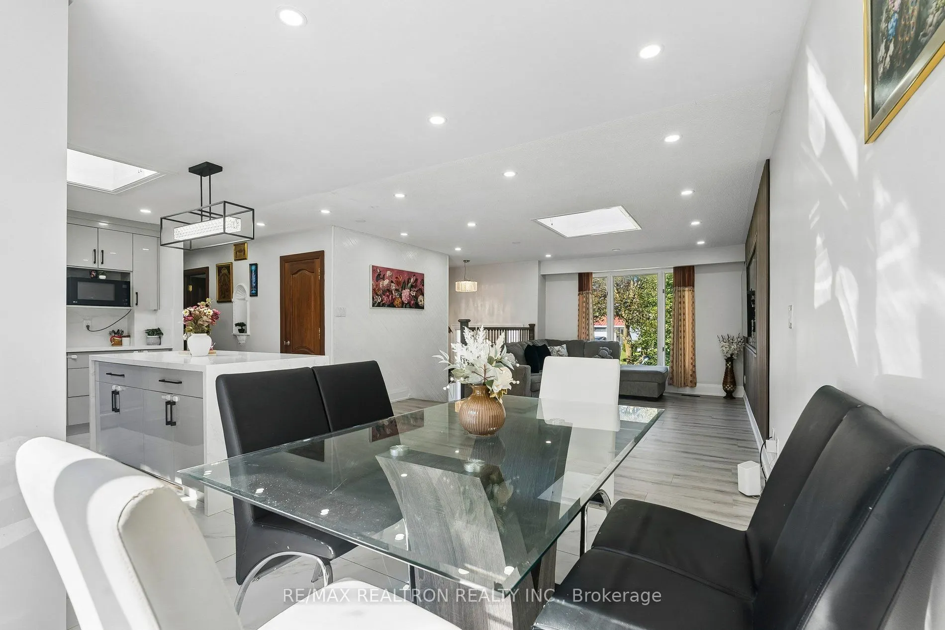 101 Marshall Street #Upper