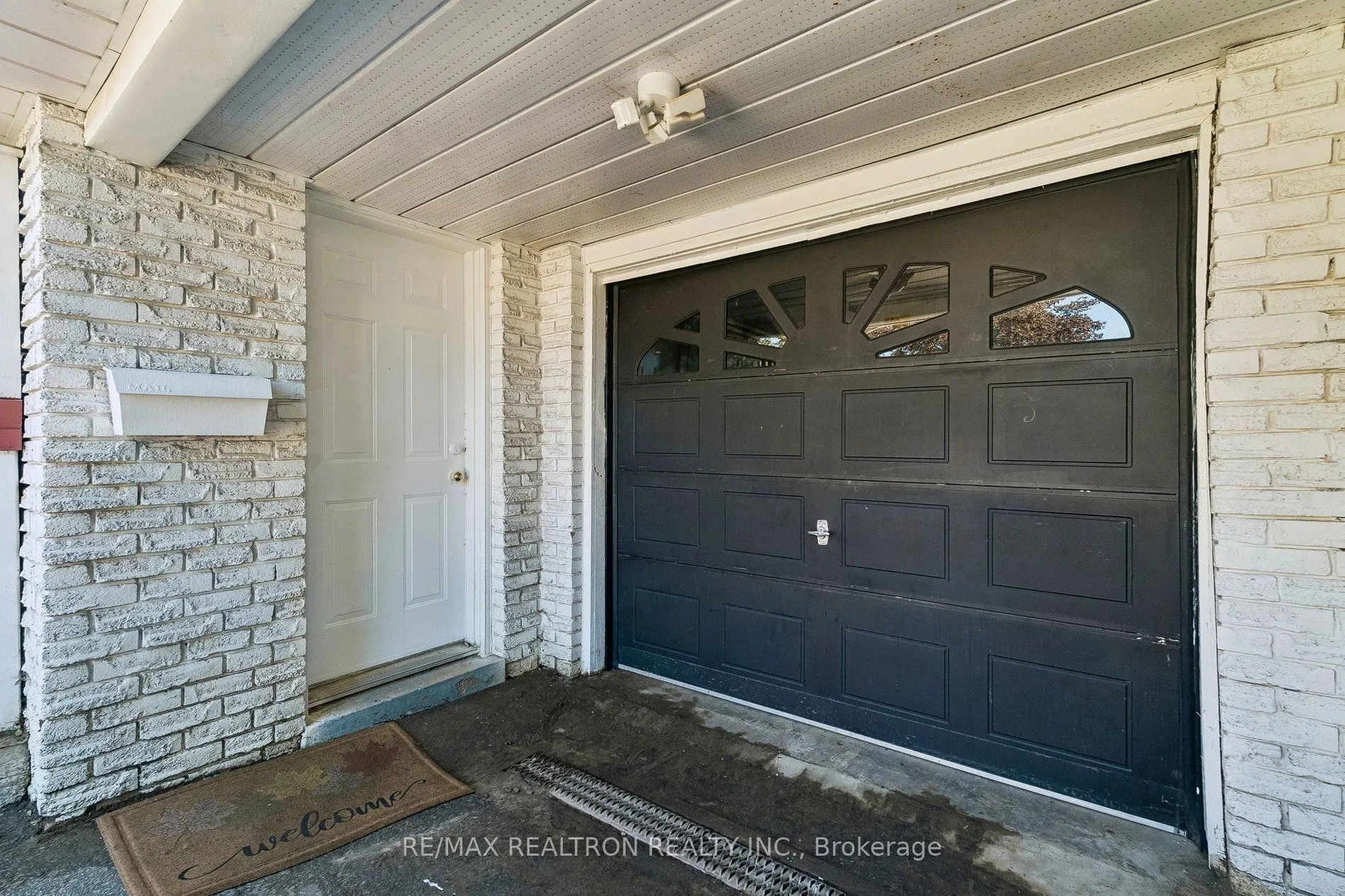 101 Marshall Street #Upper