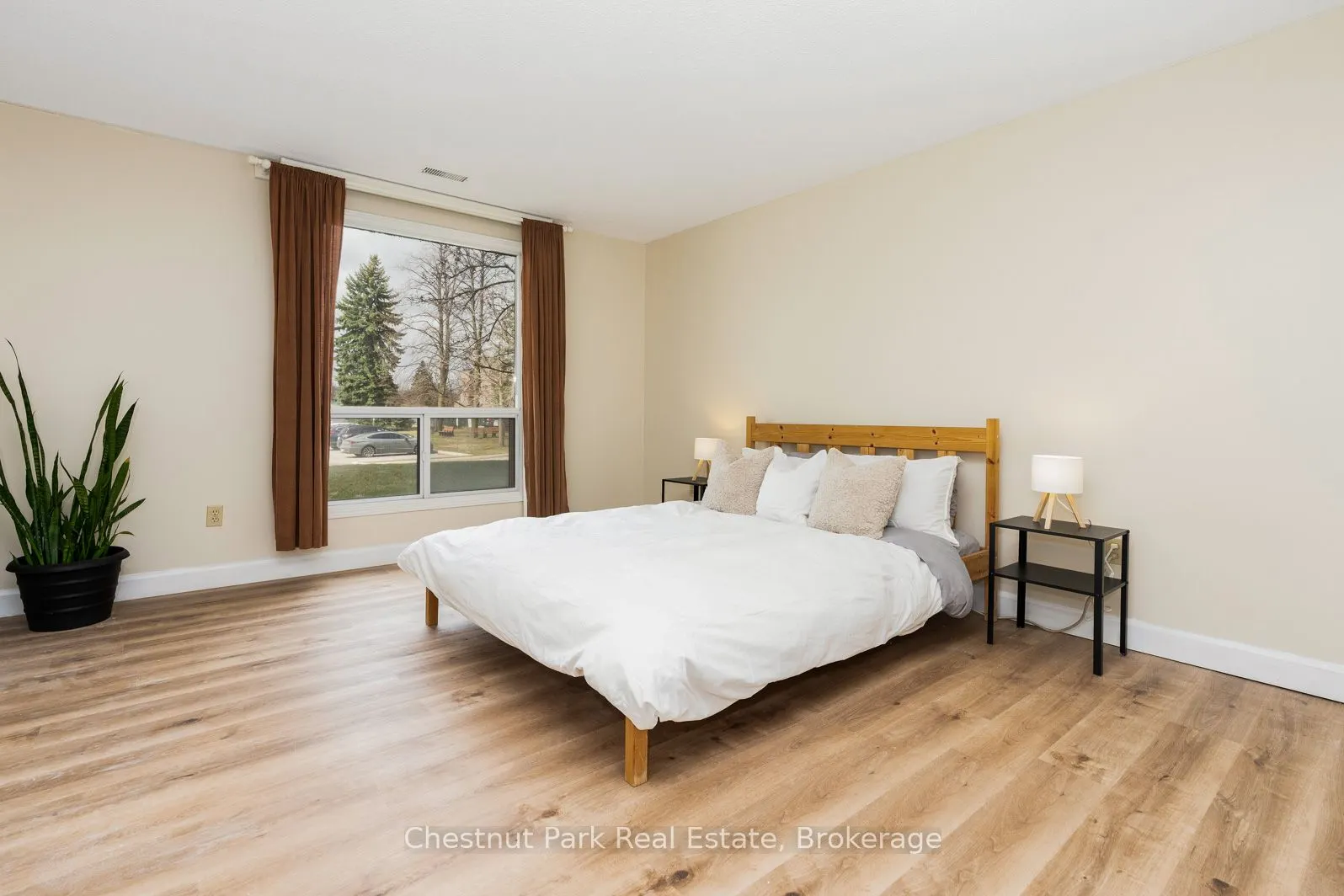 172 Eighth Street #102