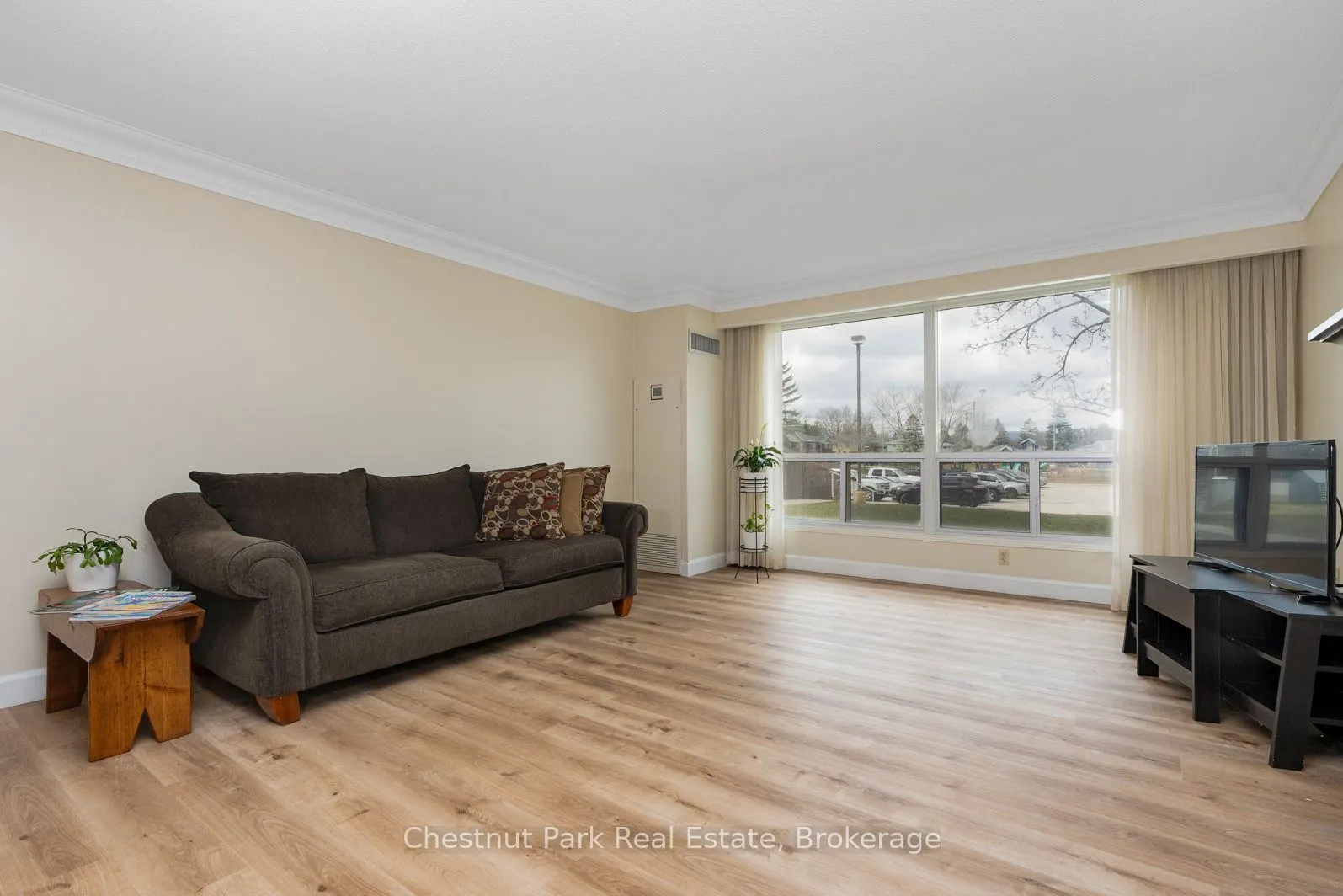 172 Eighth Street #102