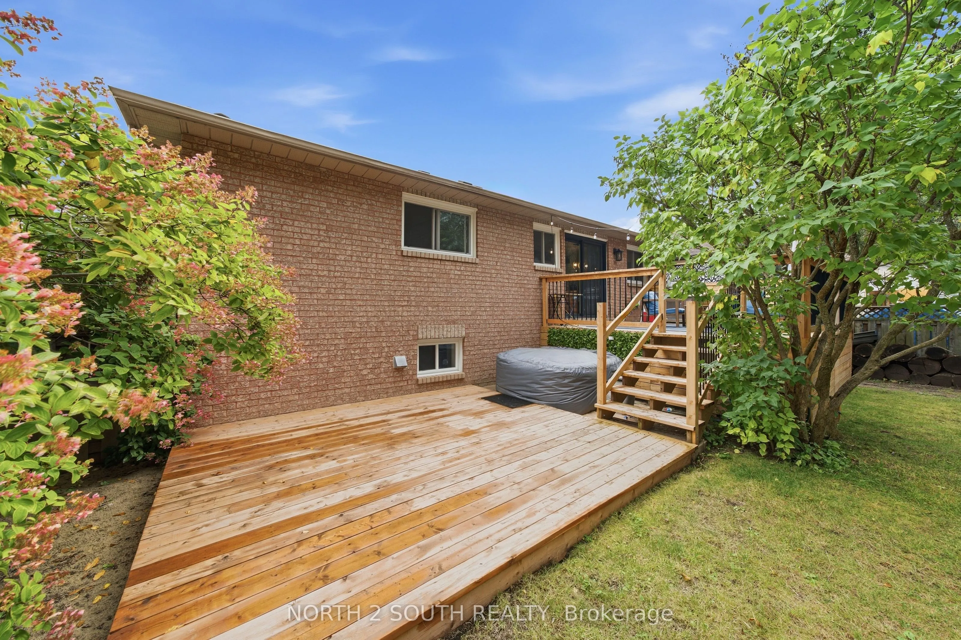74 Leo Boulevard