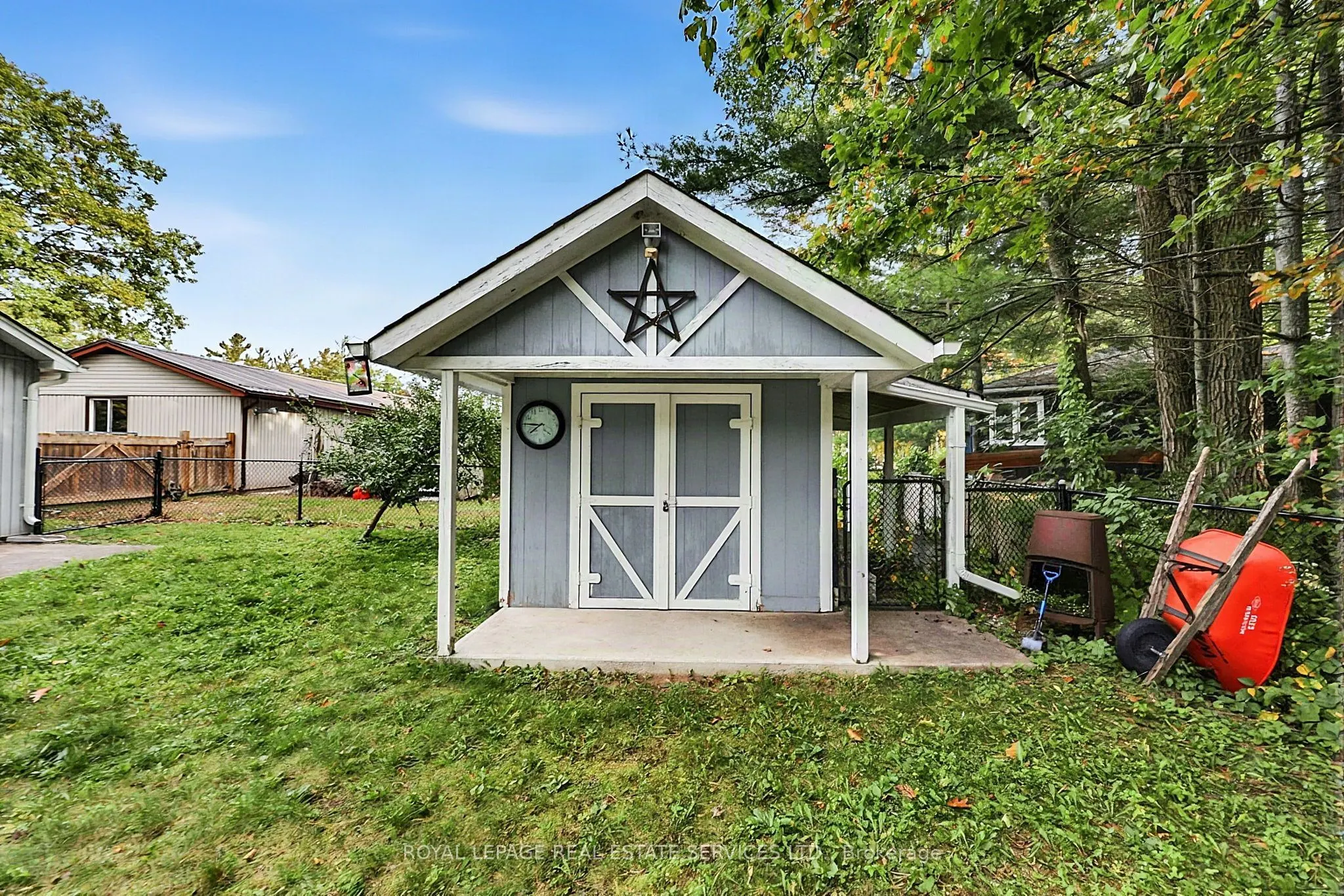 1687 RIVER Road W