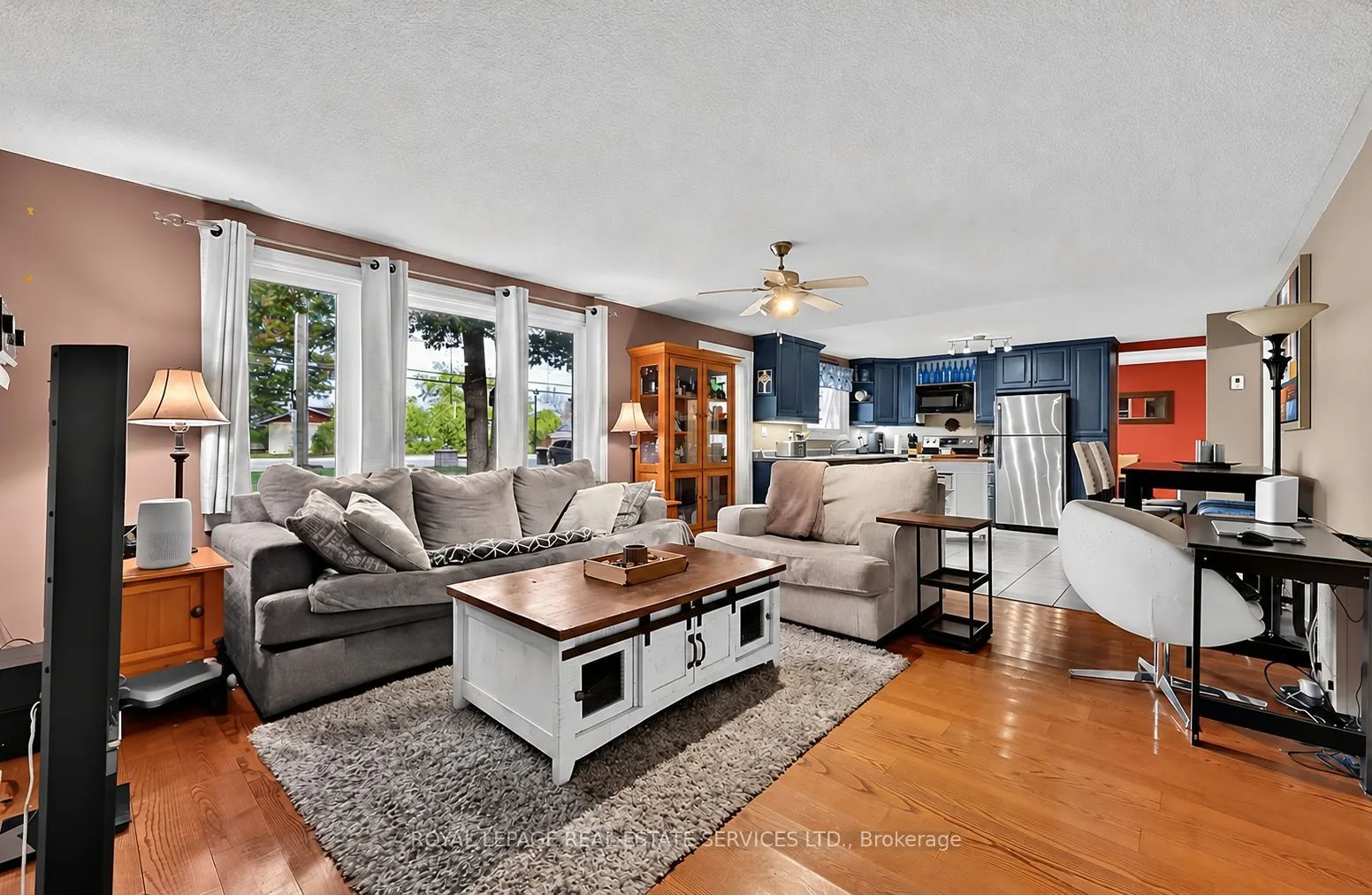 1687 RIVER Road W