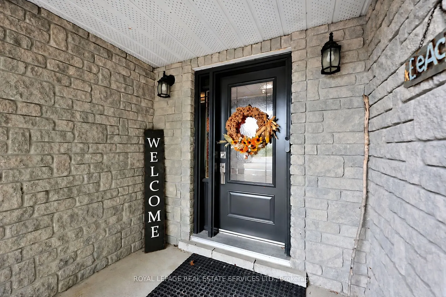 1687 RIVER Road W