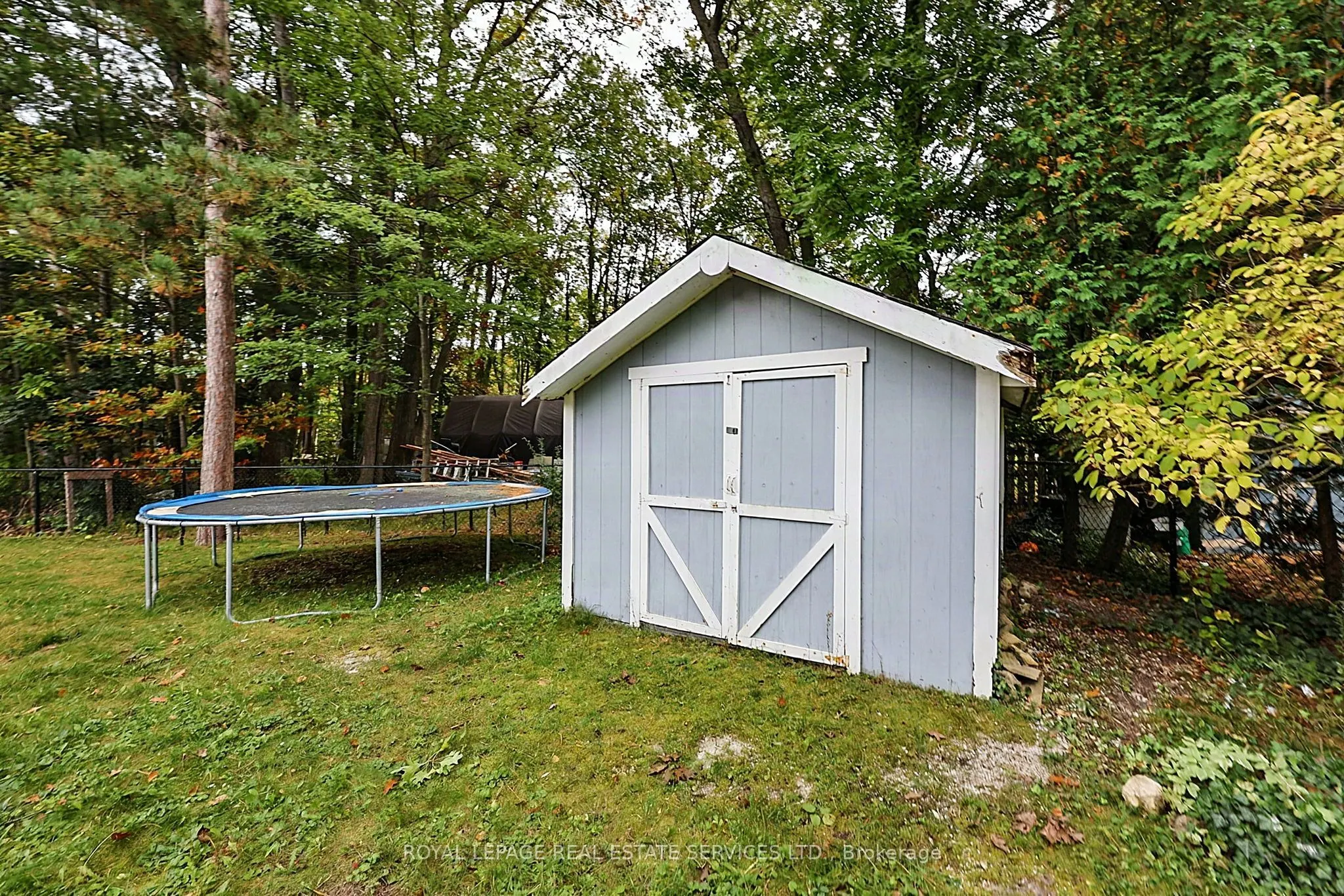 1687 RIVER Road W