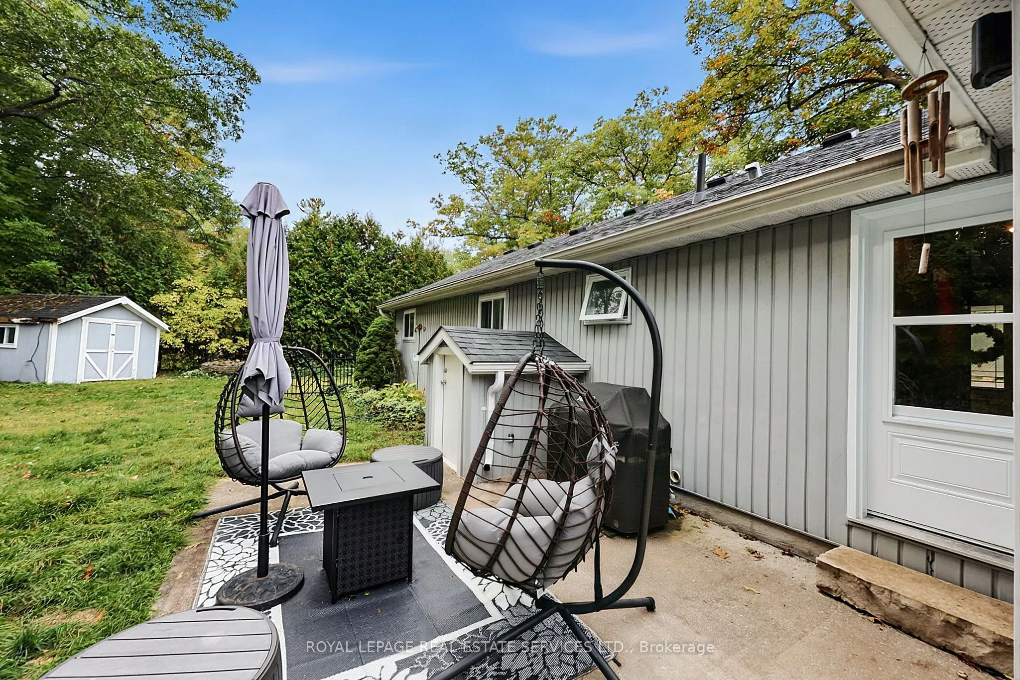 1687 RIVER Road W