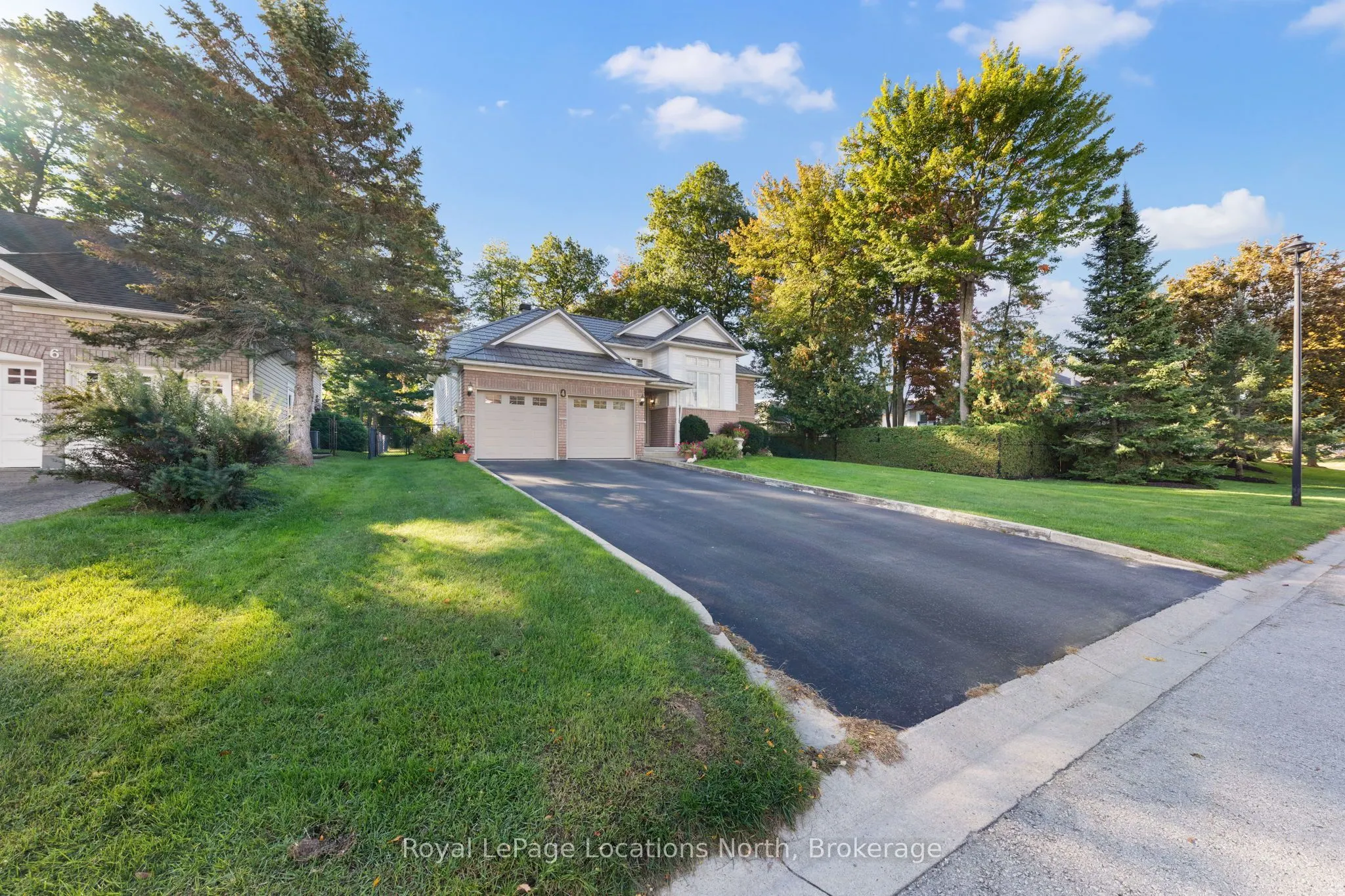 4 TRAILWOOD Place