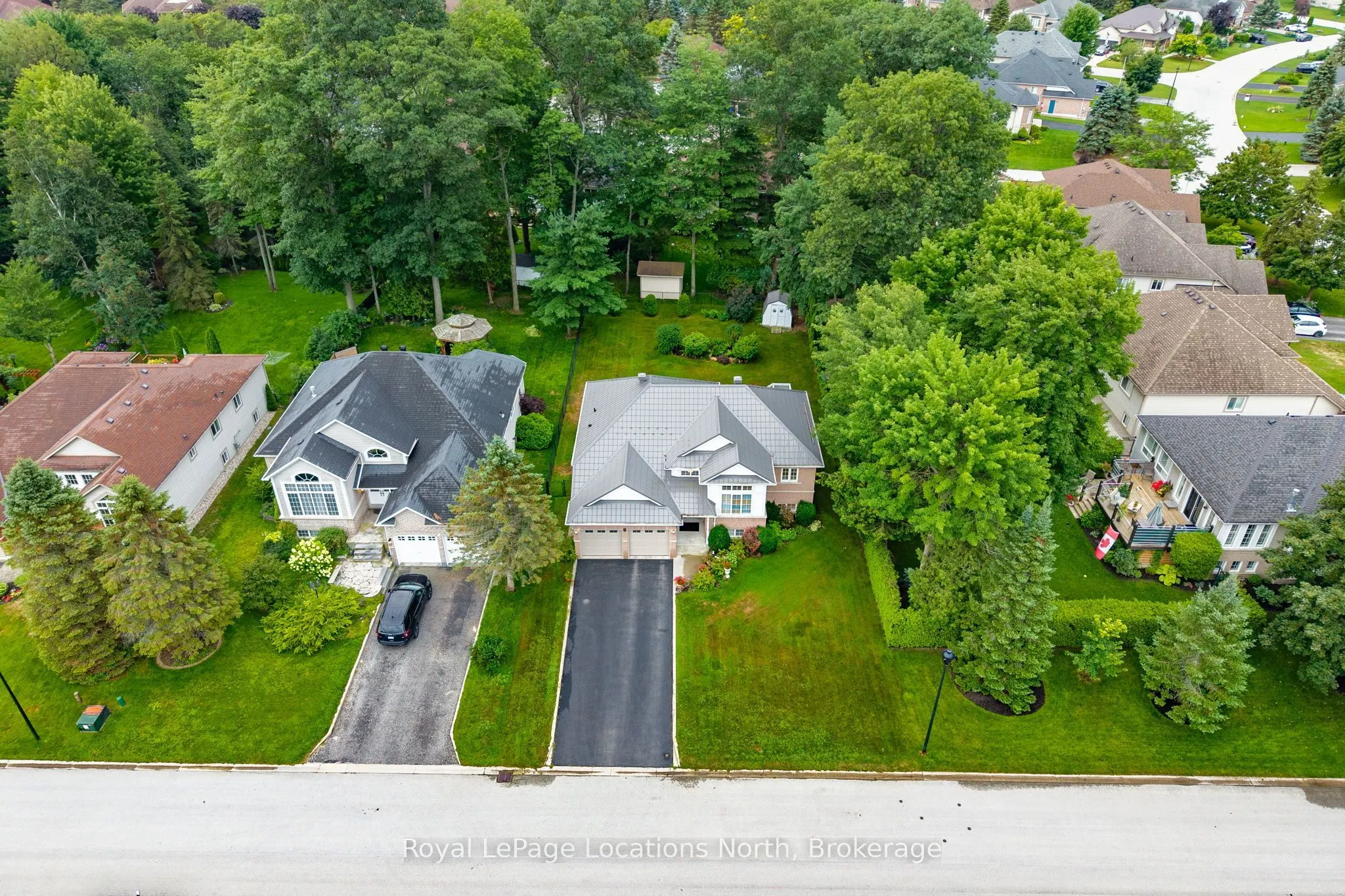4 TRAILWOOD Place