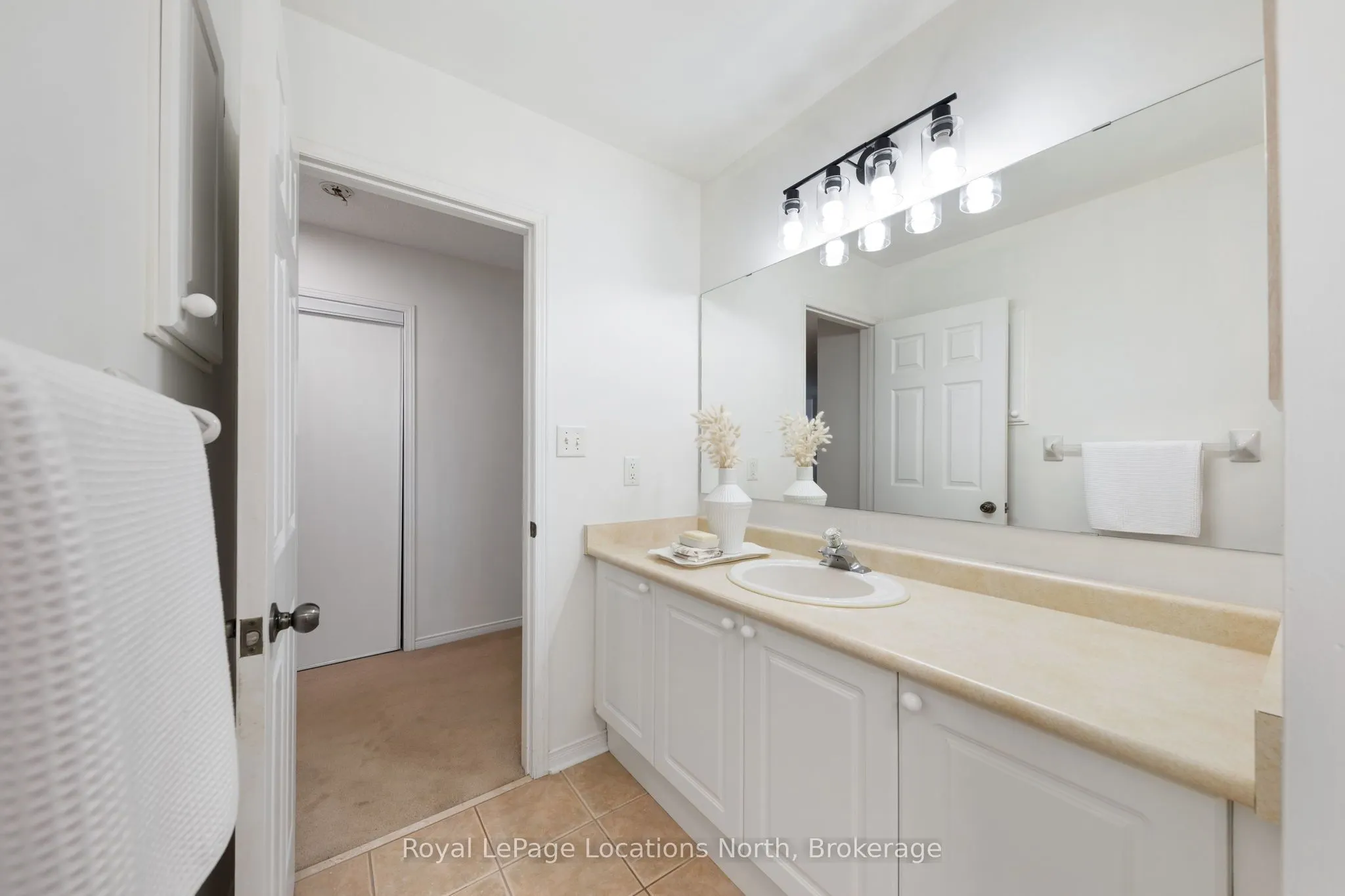 4 TRAILWOOD Place
