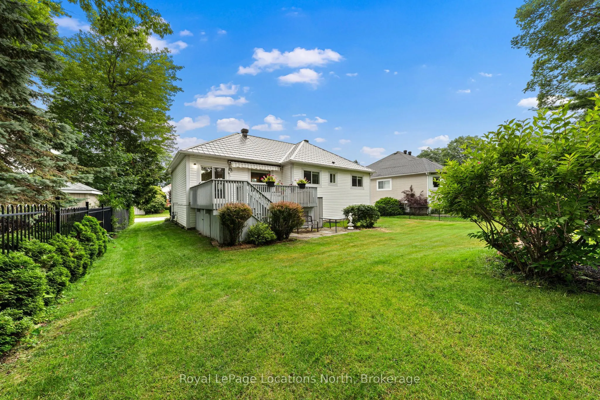 4 TRAILWOOD Place