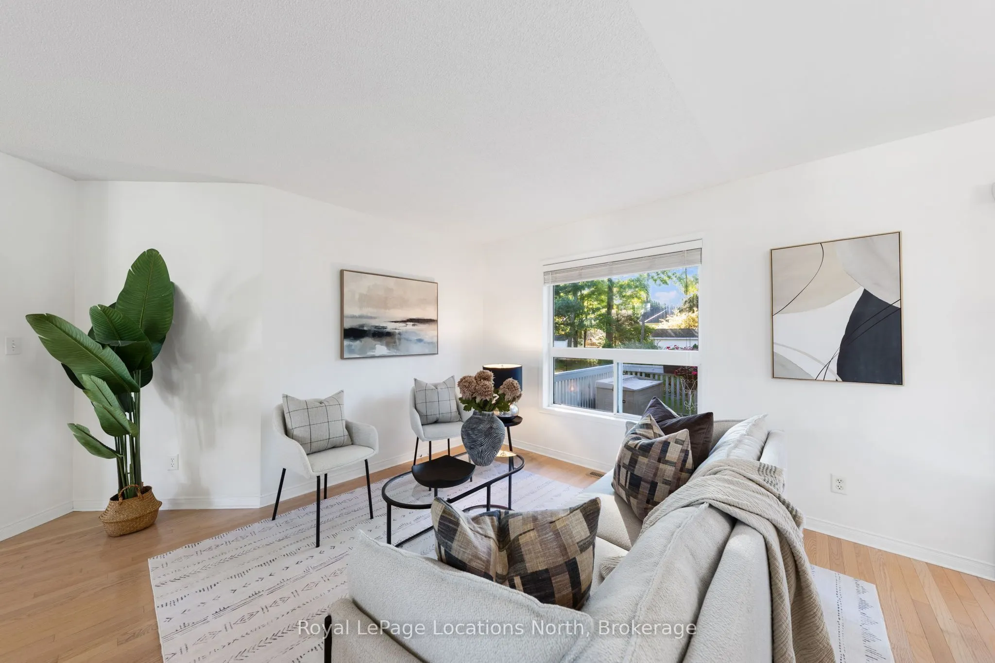 4 TRAILWOOD Place