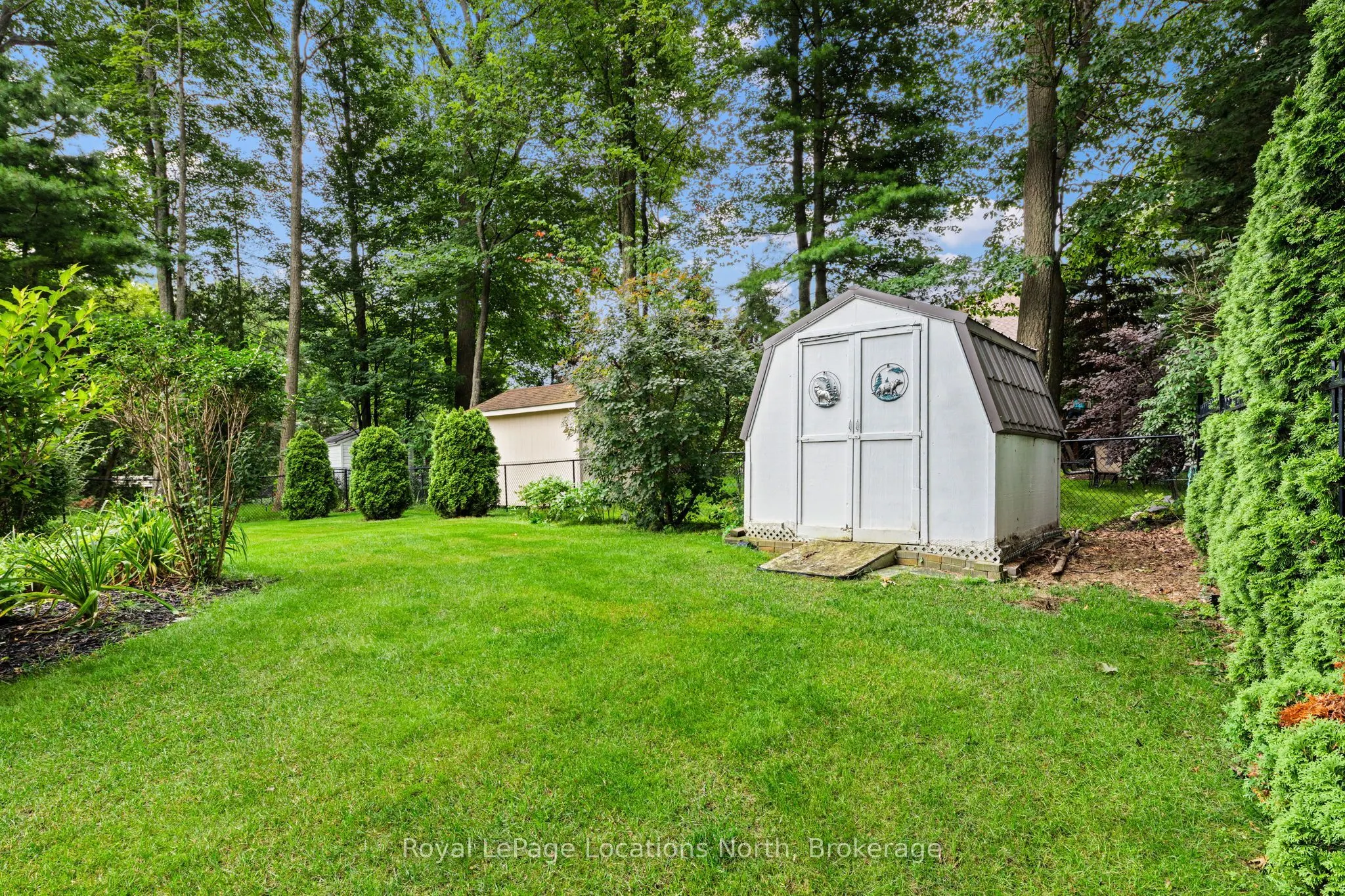 4 TRAILWOOD Place