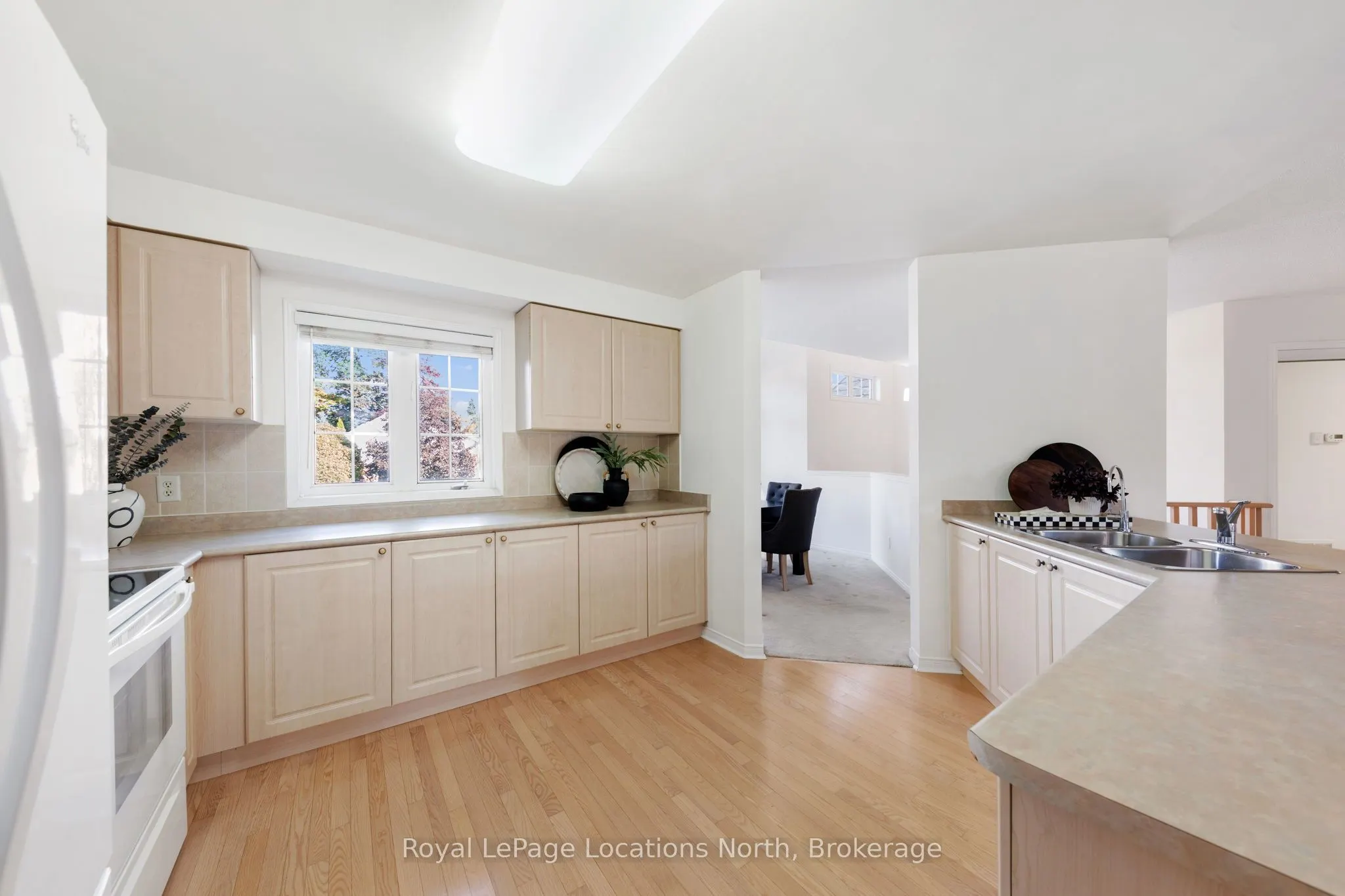 4 TRAILWOOD Place
