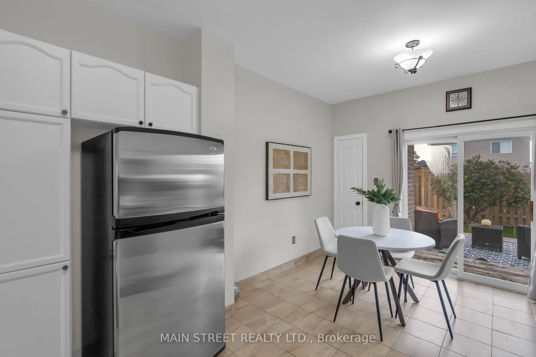 27 Max Avenue
