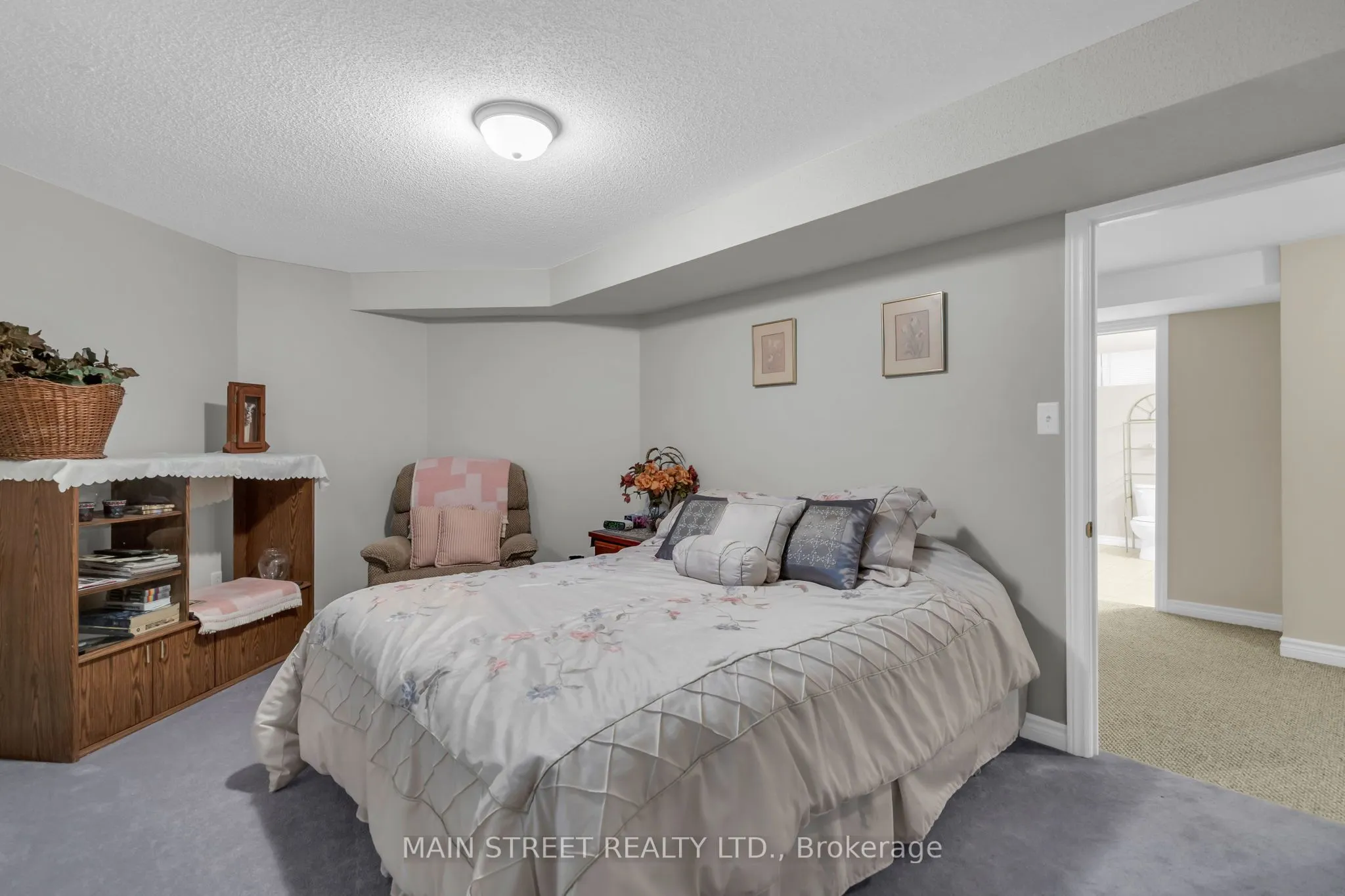 27 Max Avenue