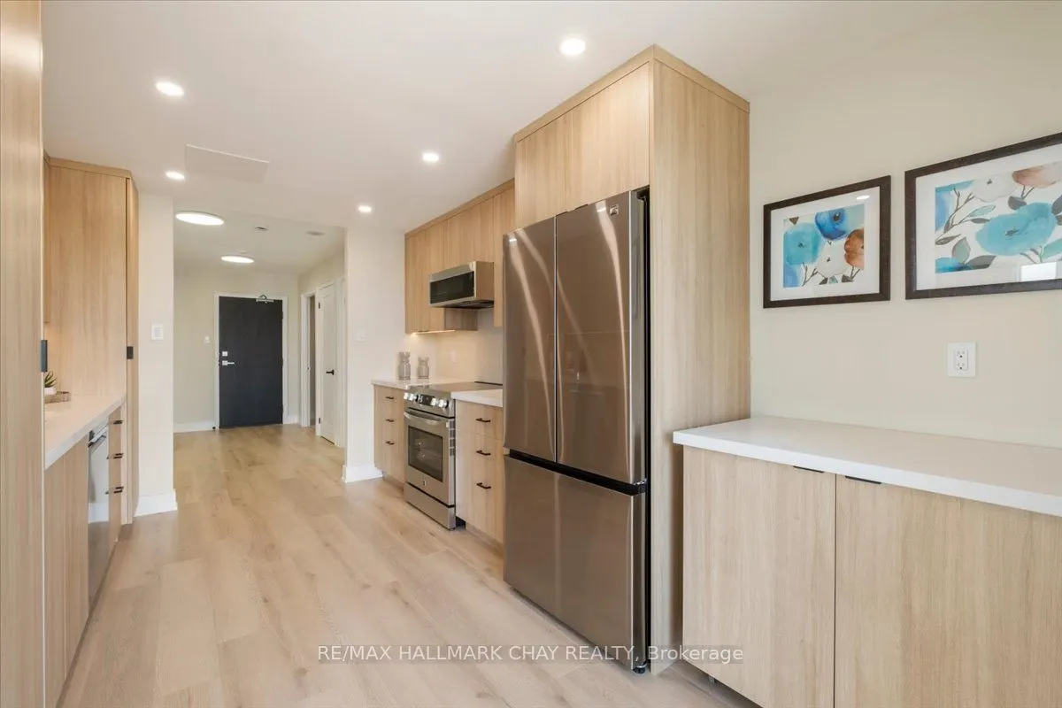 65 Ellen Street #1402