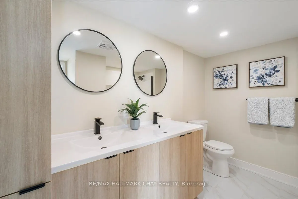 65 Ellen Street #1402