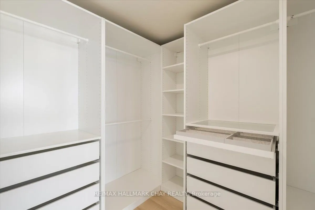 65 Ellen Street #1402