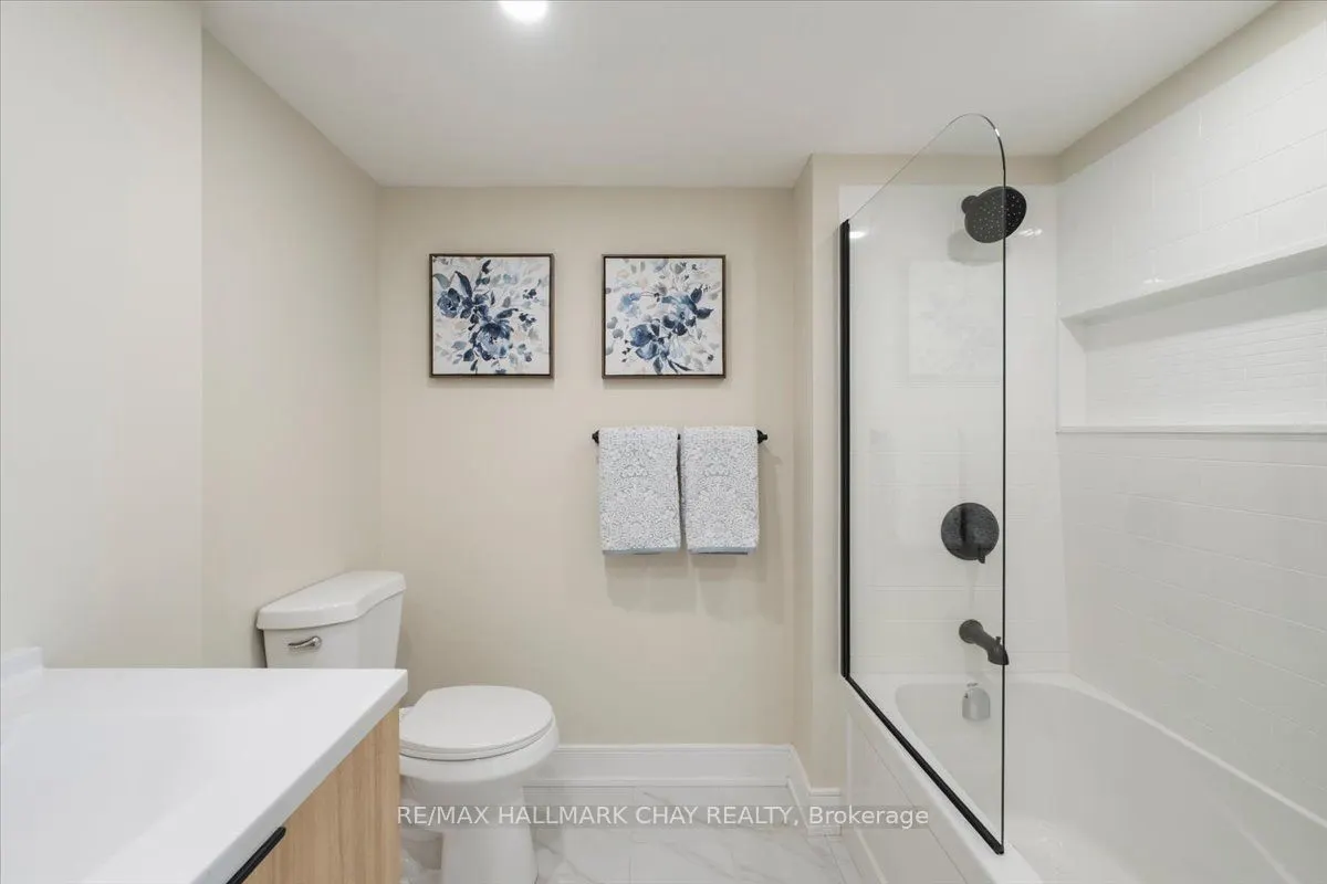 65 Ellen Street #1402