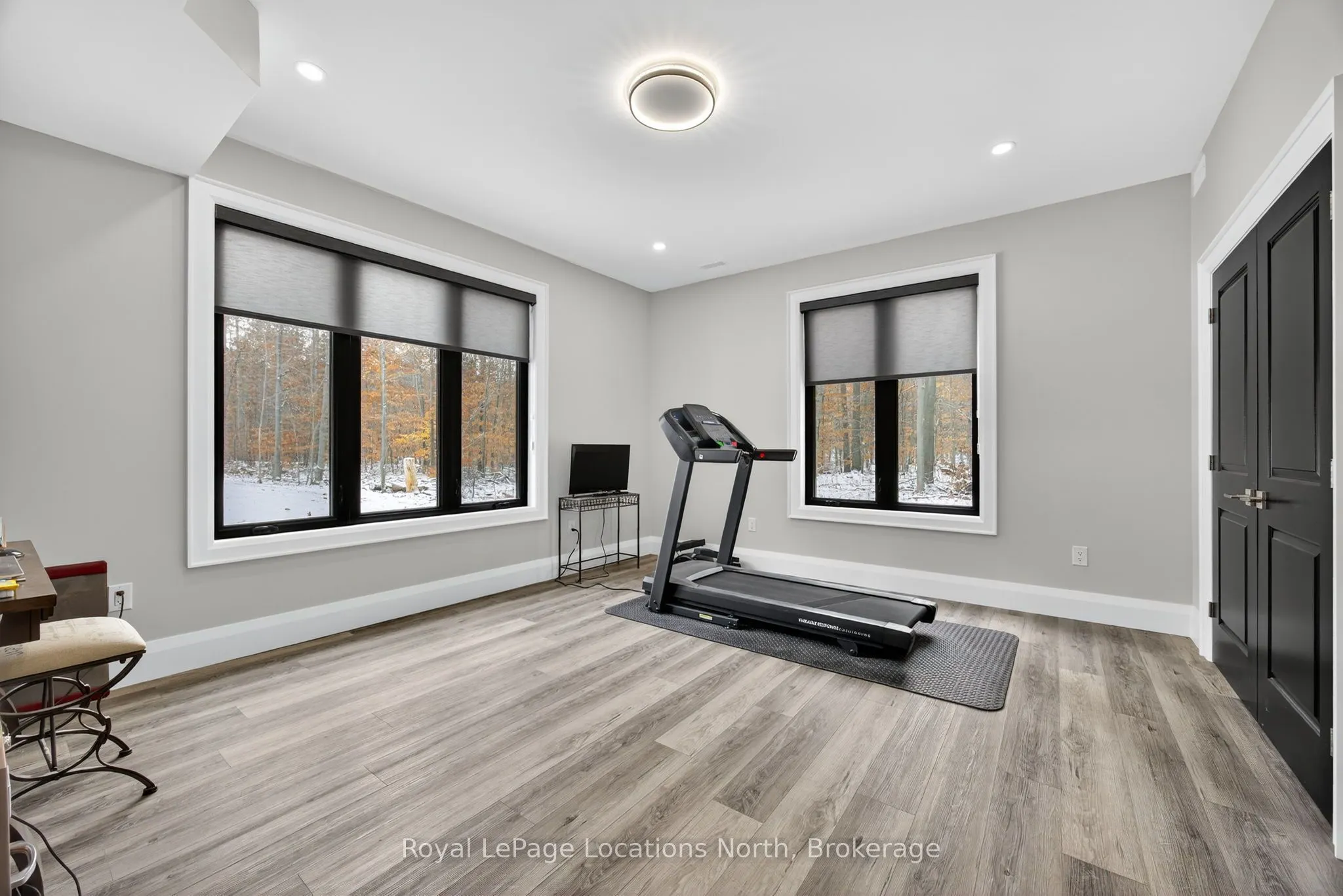 3511 Rainbow Valley Road W