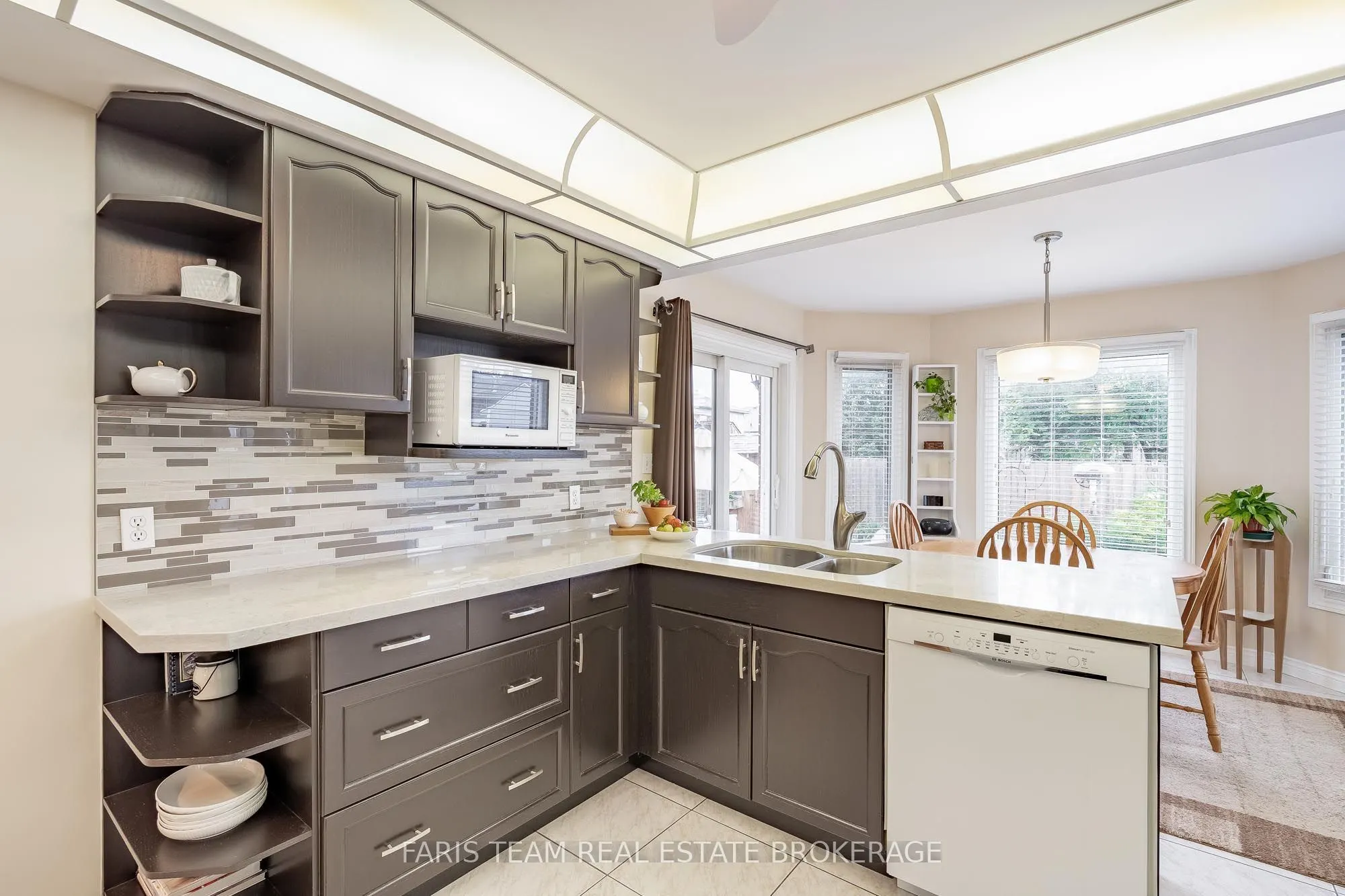 4 O'shaughnessy Crescent