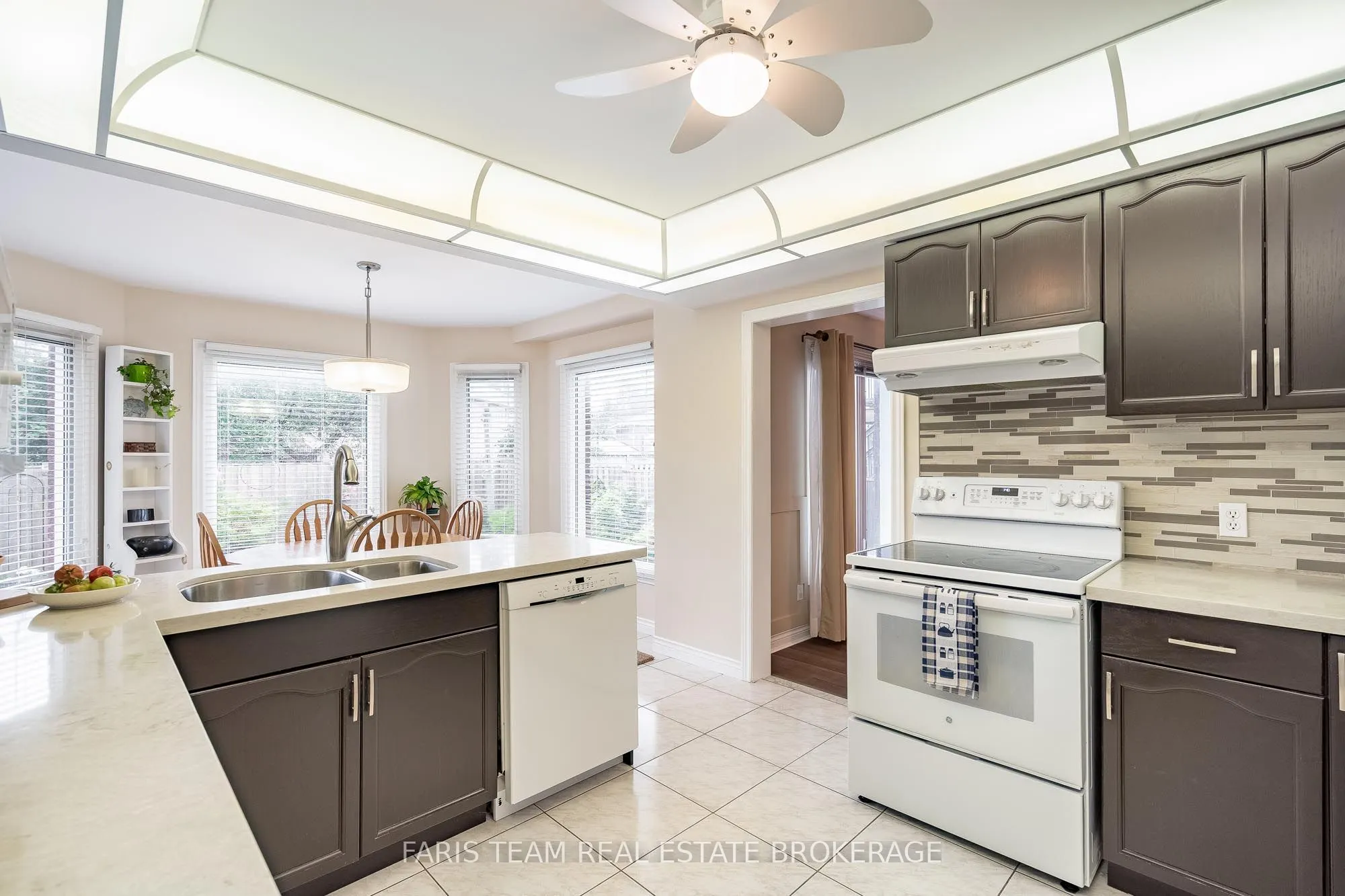 4 O'shaughnessy Crescent
