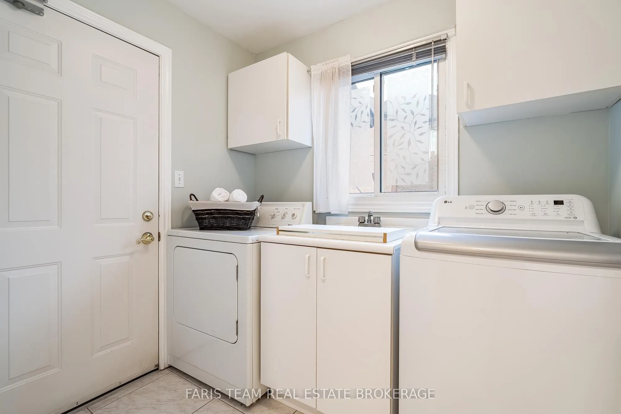 4 O'shaughnessy Crescent