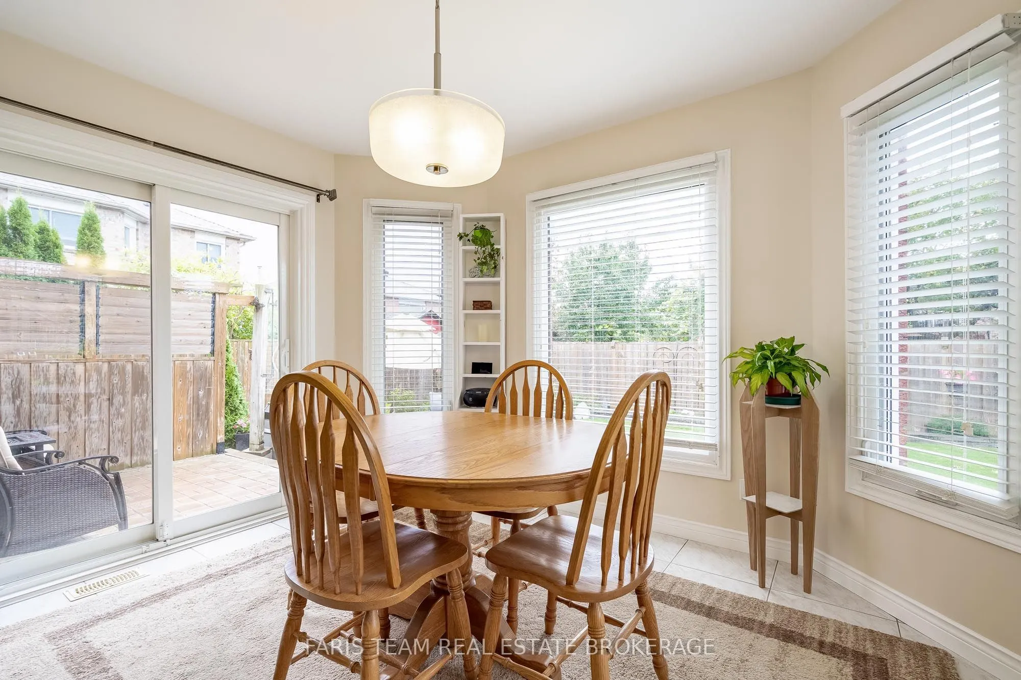 4 O'shaughnessy Crescent