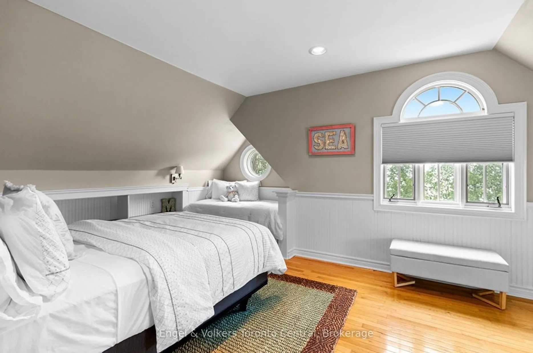 63 Georgian Manor Drive