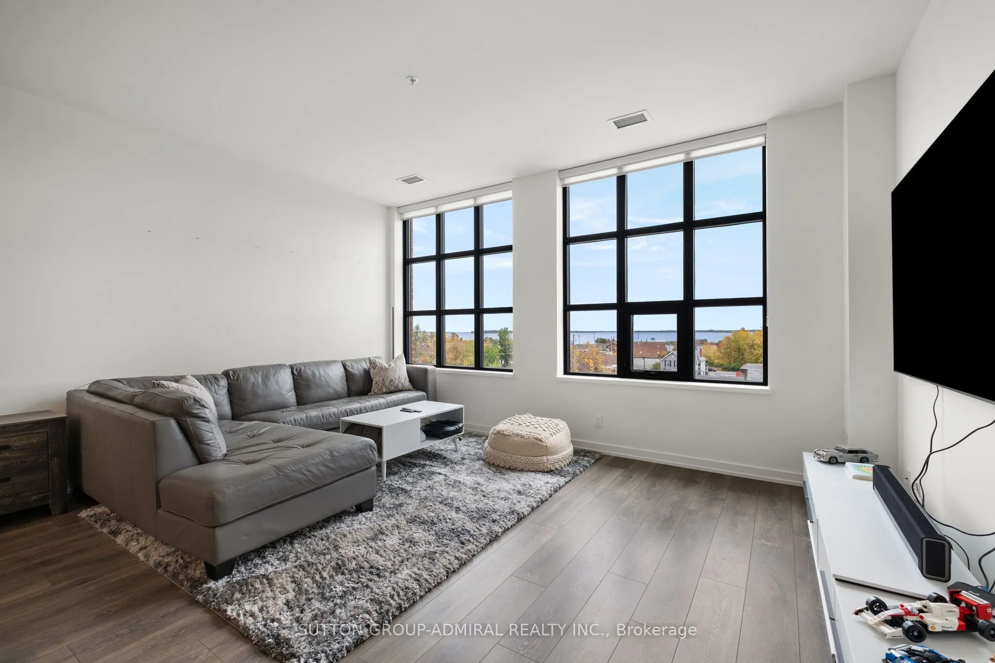 21 Matchedash Street #305