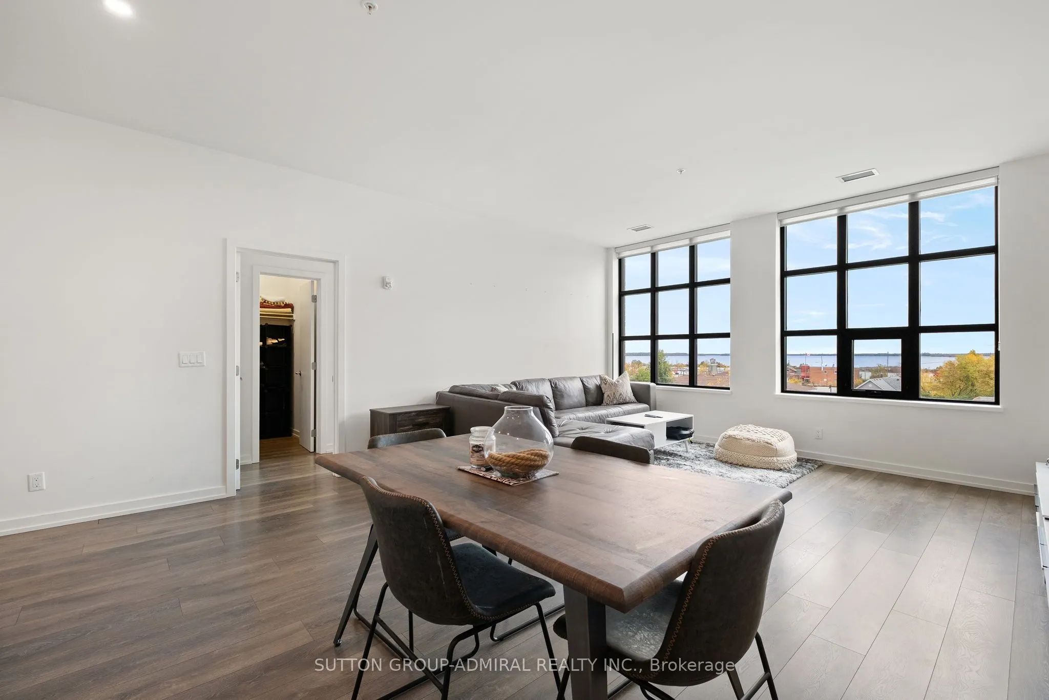 21 Matchedash Street #305