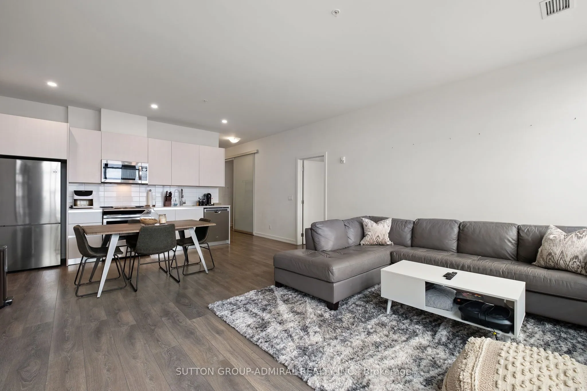21 Matchedash Street #305