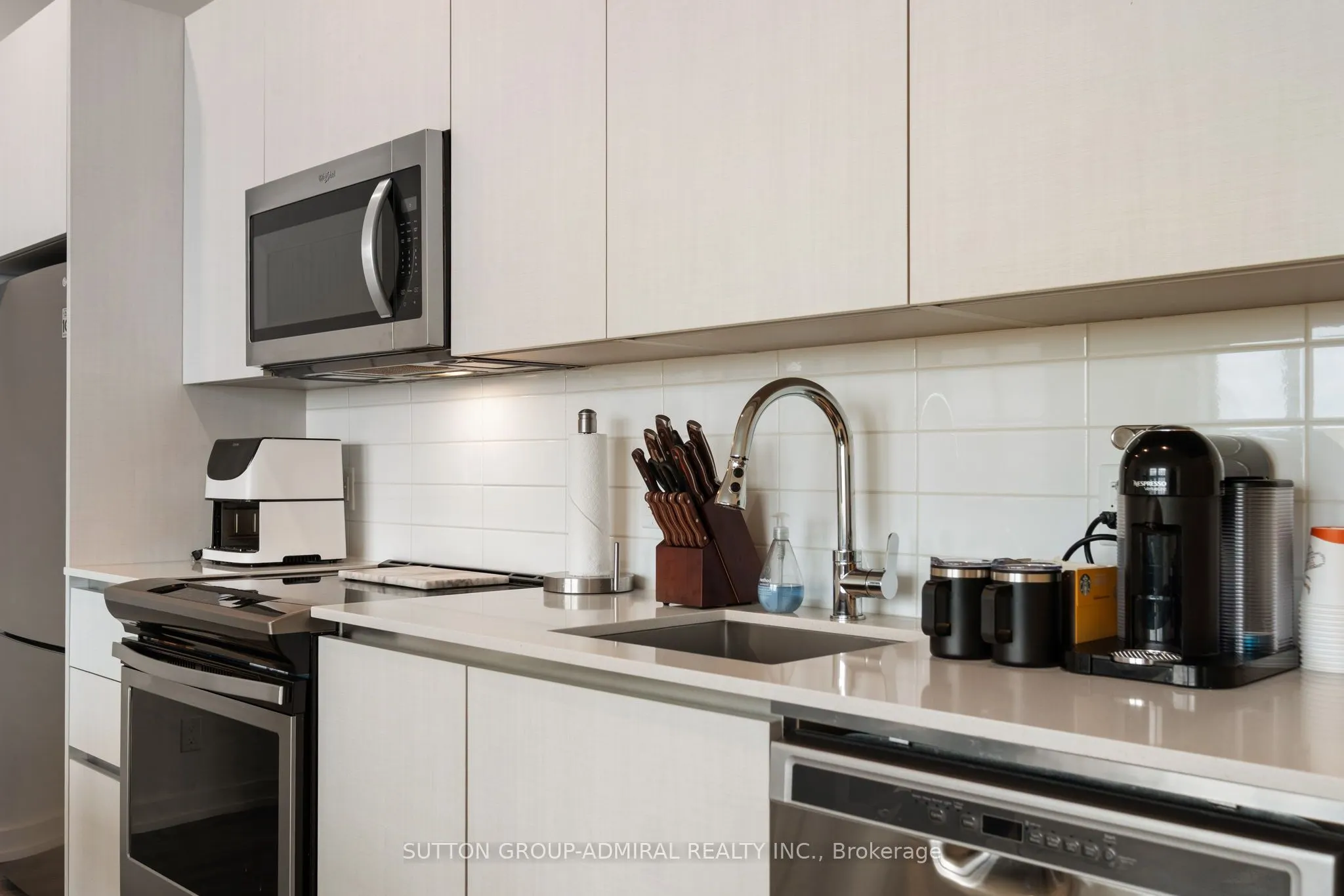 21 Matchedash Street #305