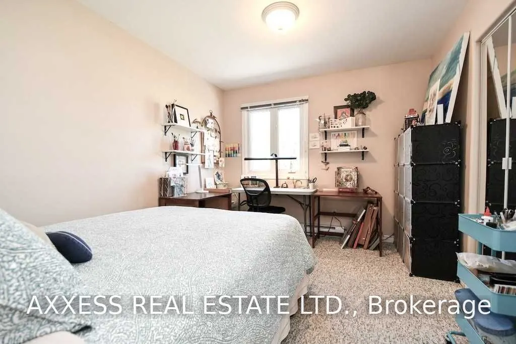 1 Pinetree Court