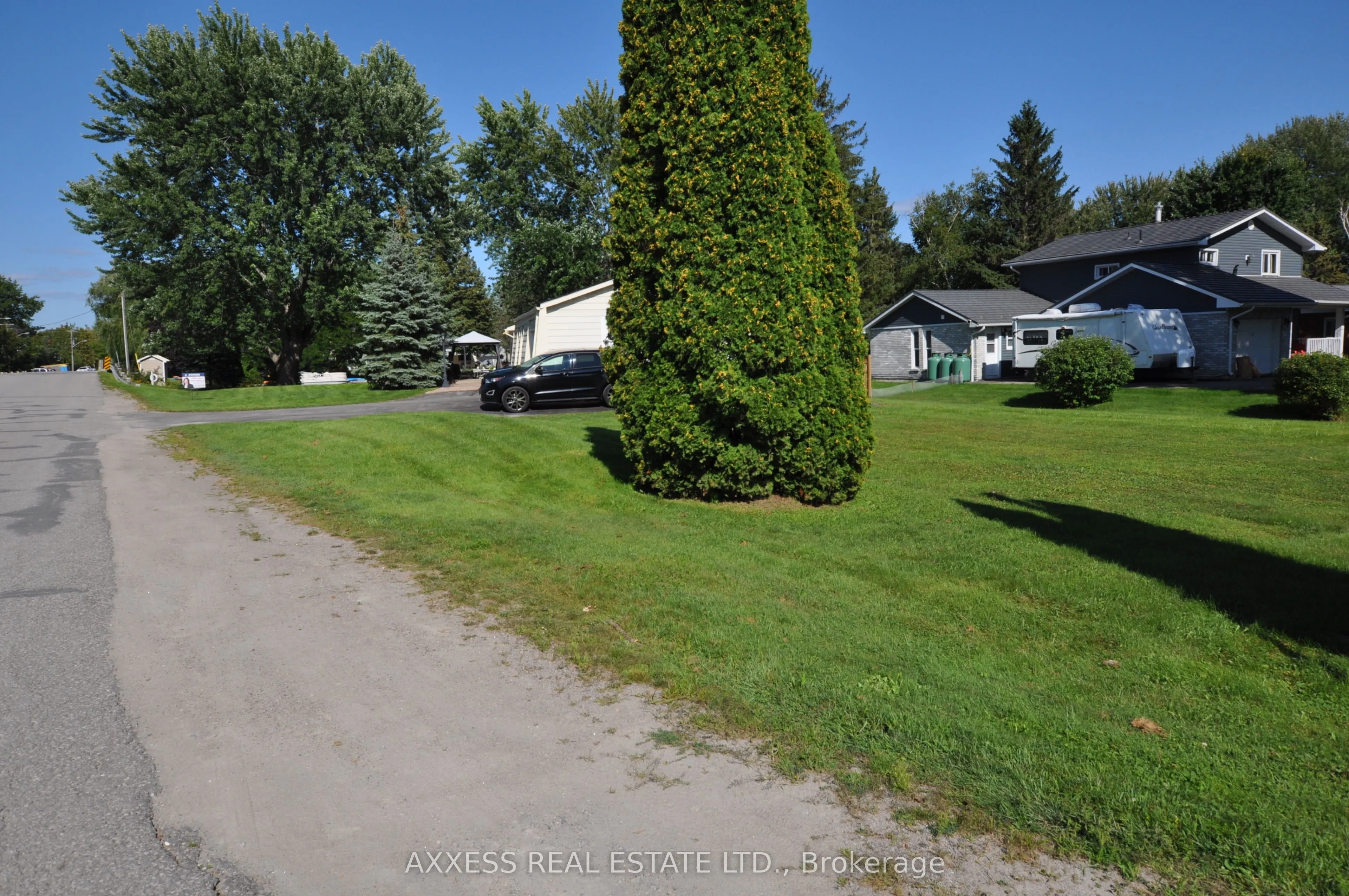 1 Pinetree Court