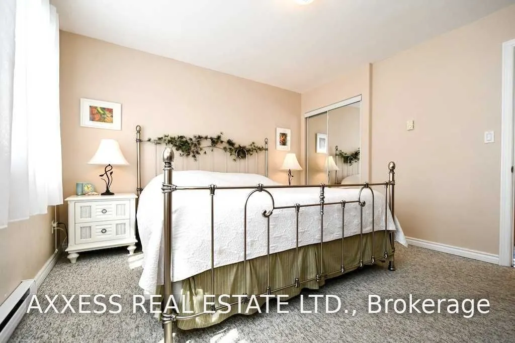 1 Pinetree Court