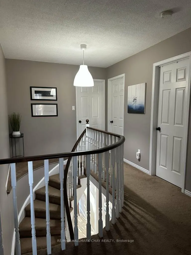 61 Carruthers Crescent