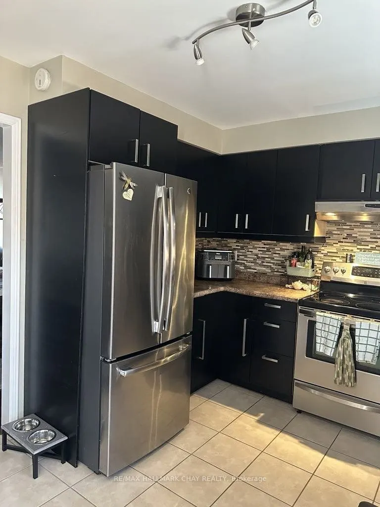 61 Carruthers Crescent