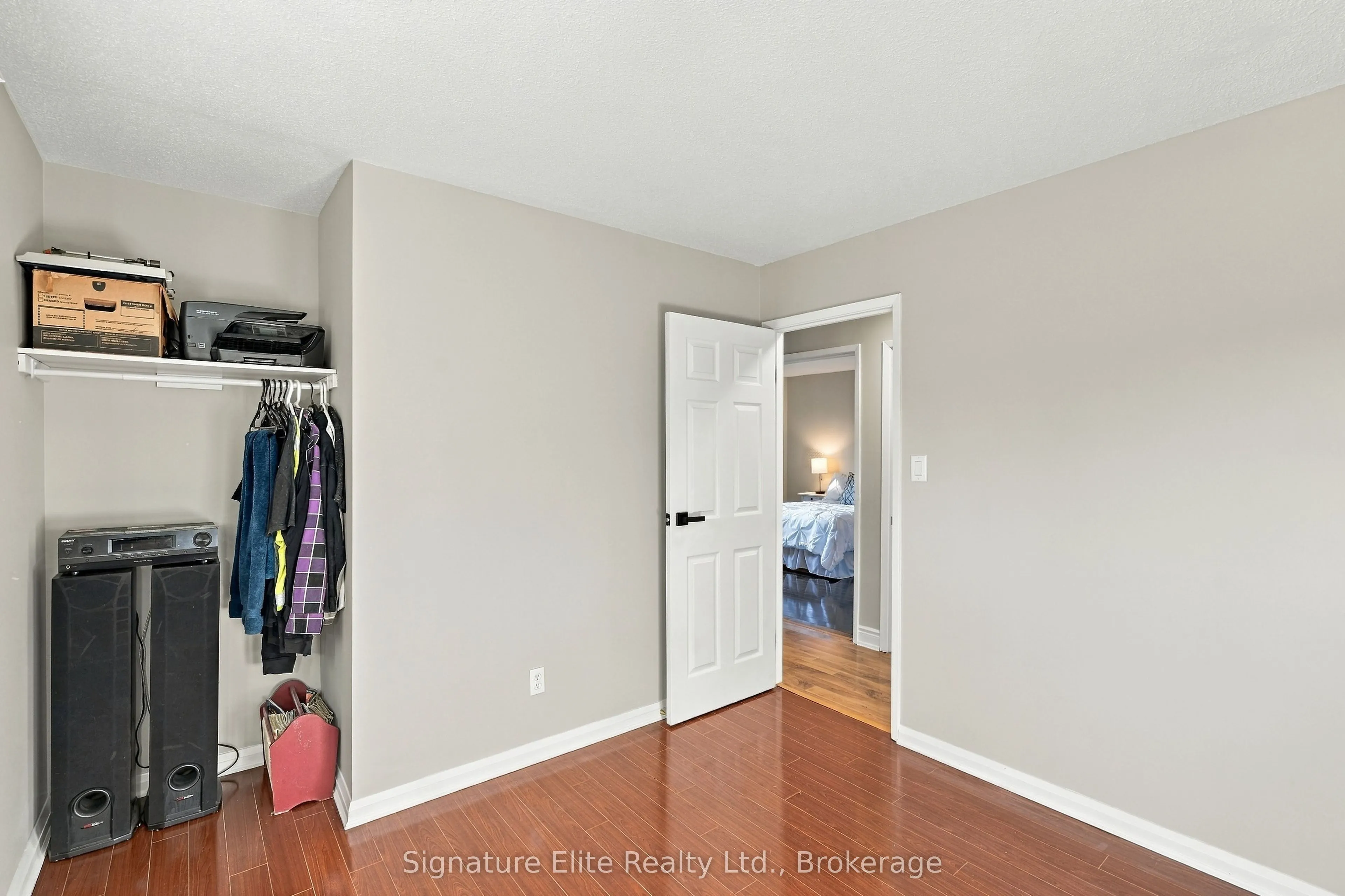 44 Bronte Crescent