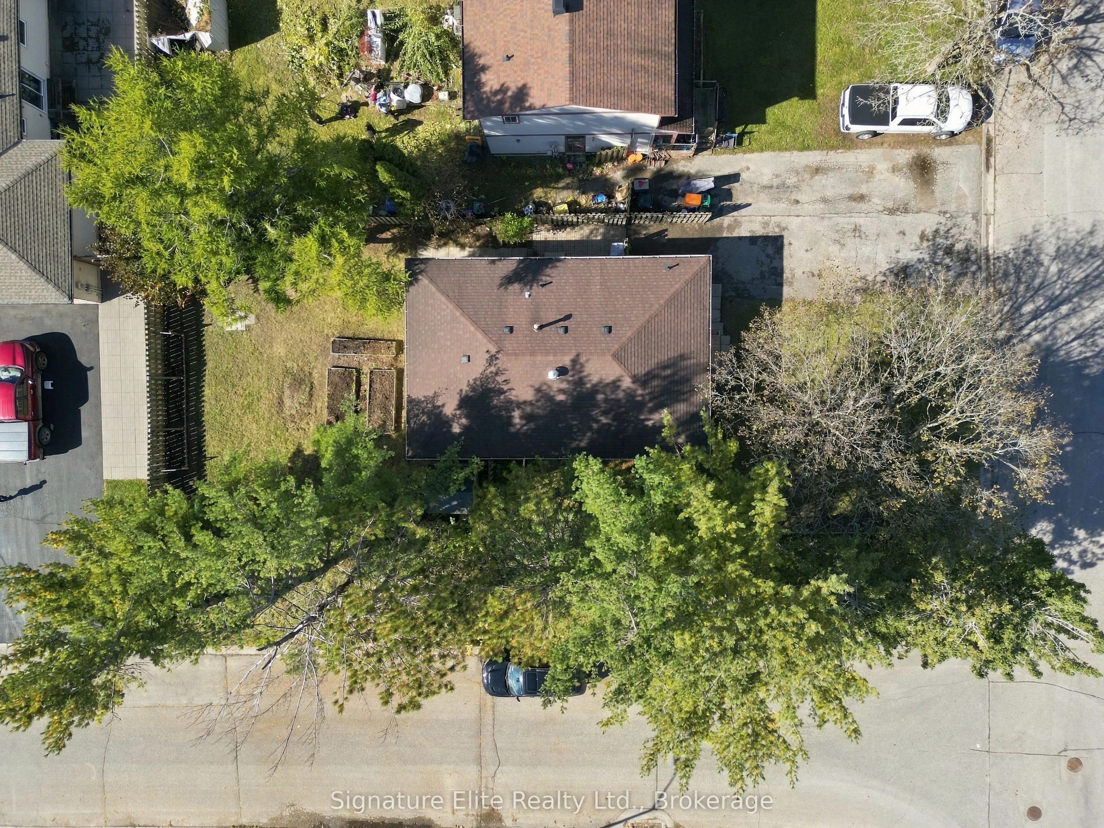 44 Bronte Crescent
