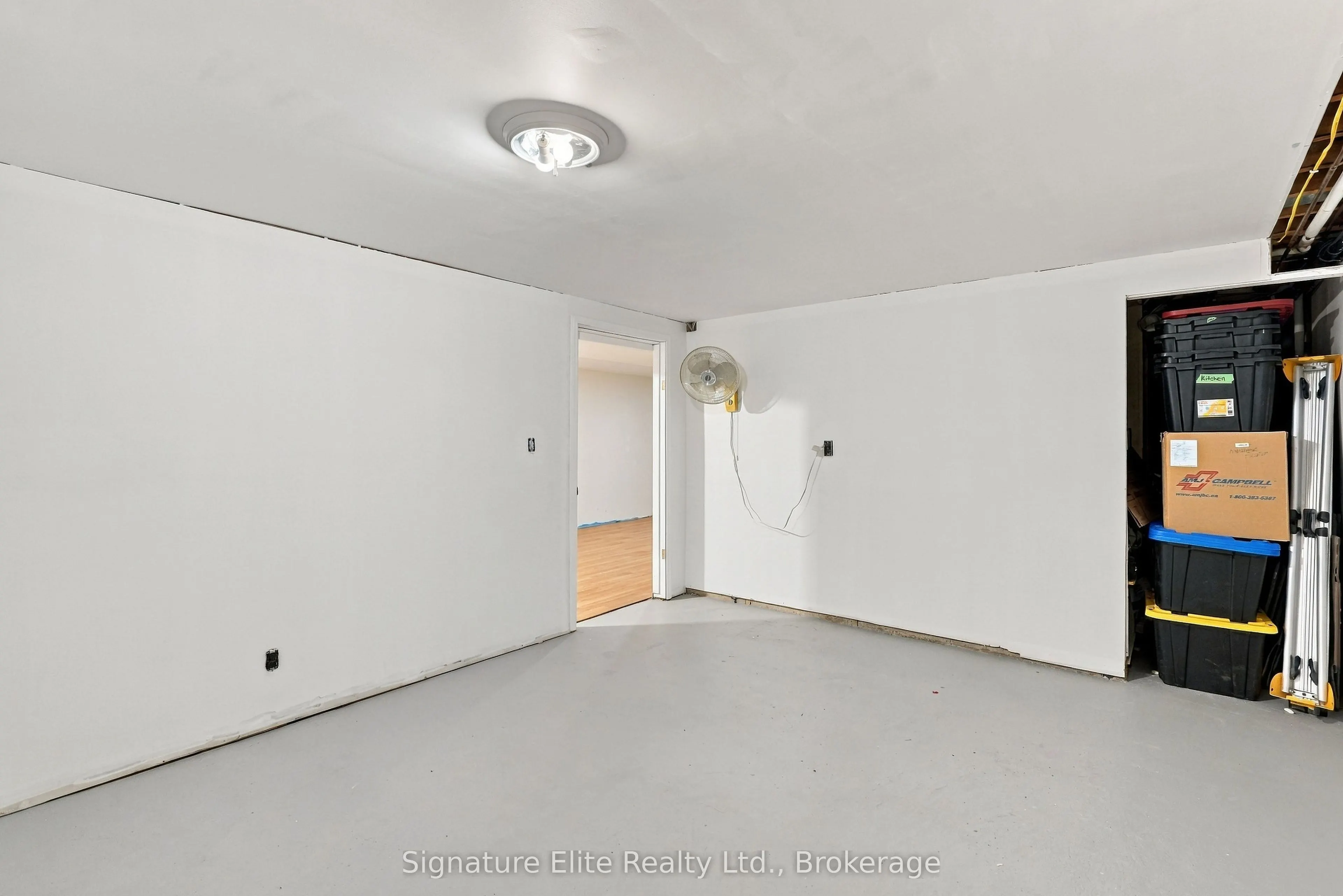 44 Bronte Crescent